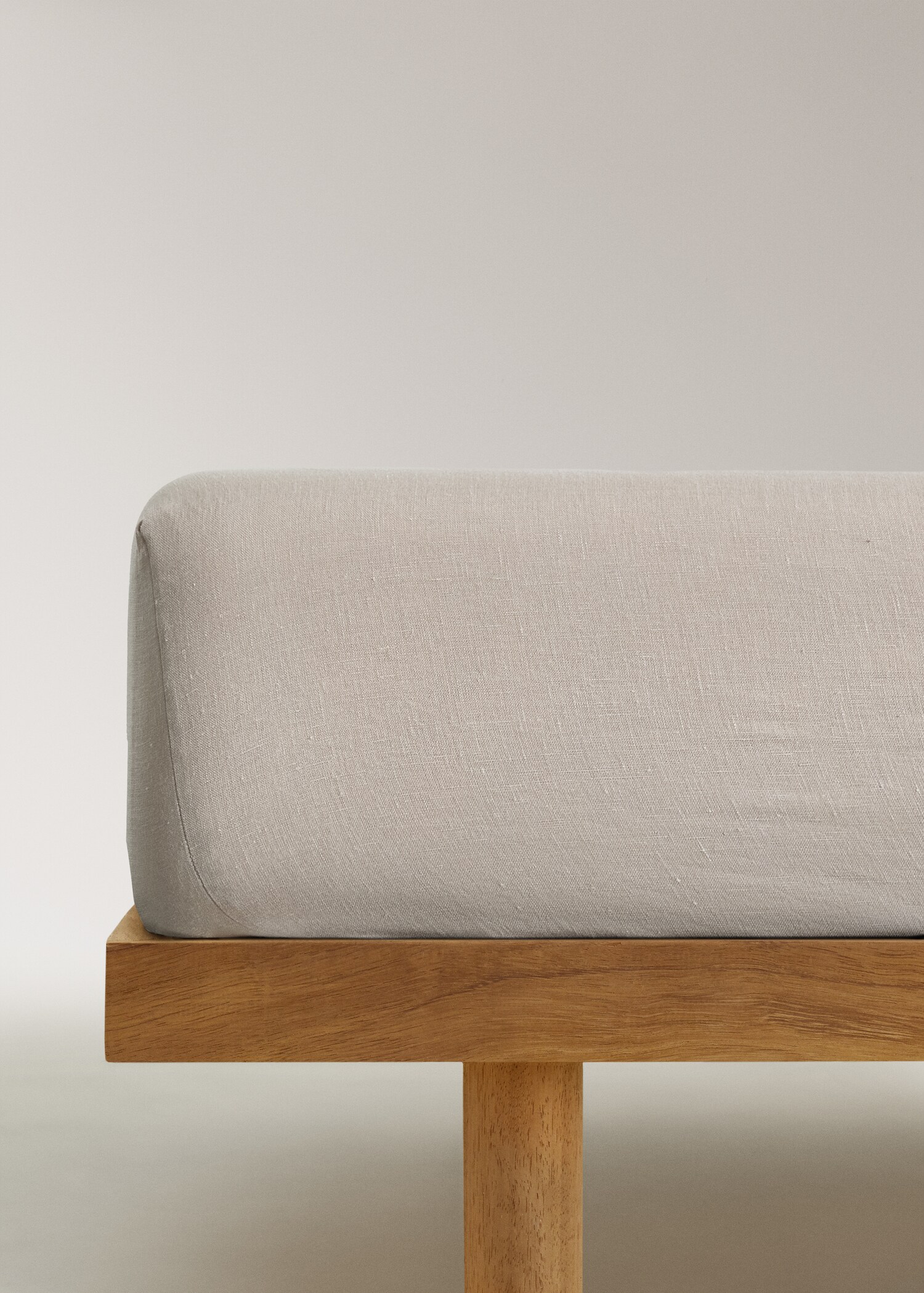Washed linen children's fitted sheet with hemstitch for 90 cm bed - Article without model