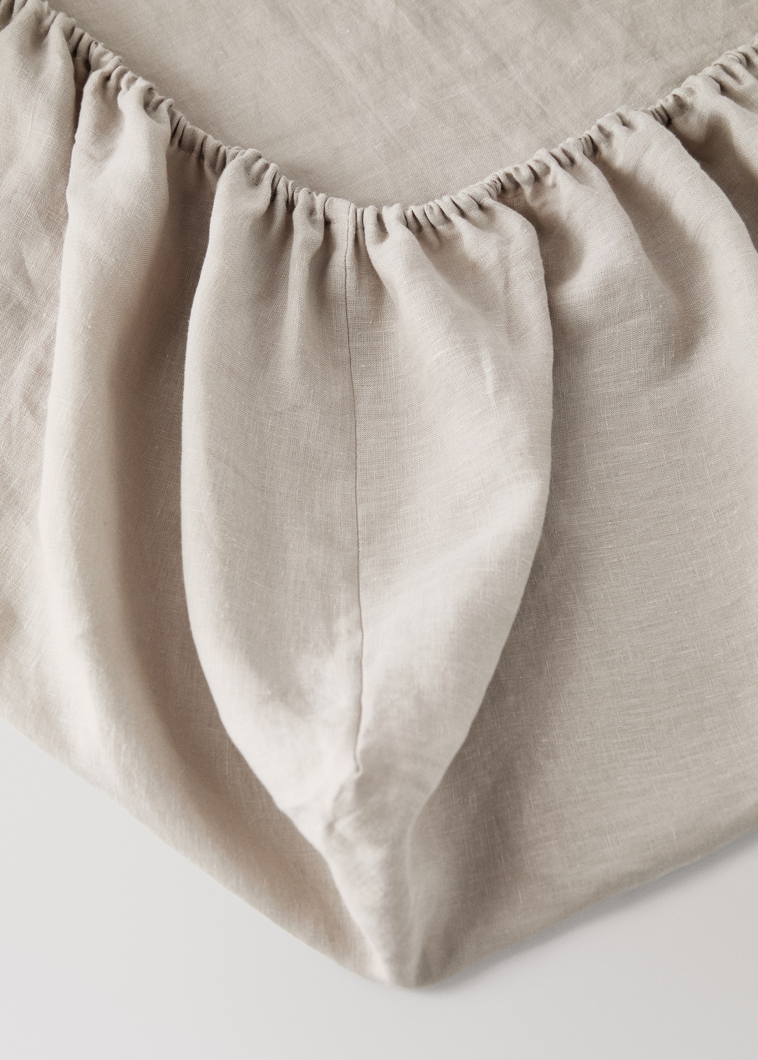 Washed linen children's fitted sheet with hemstitch for 90 cm bed - Details of the article 1