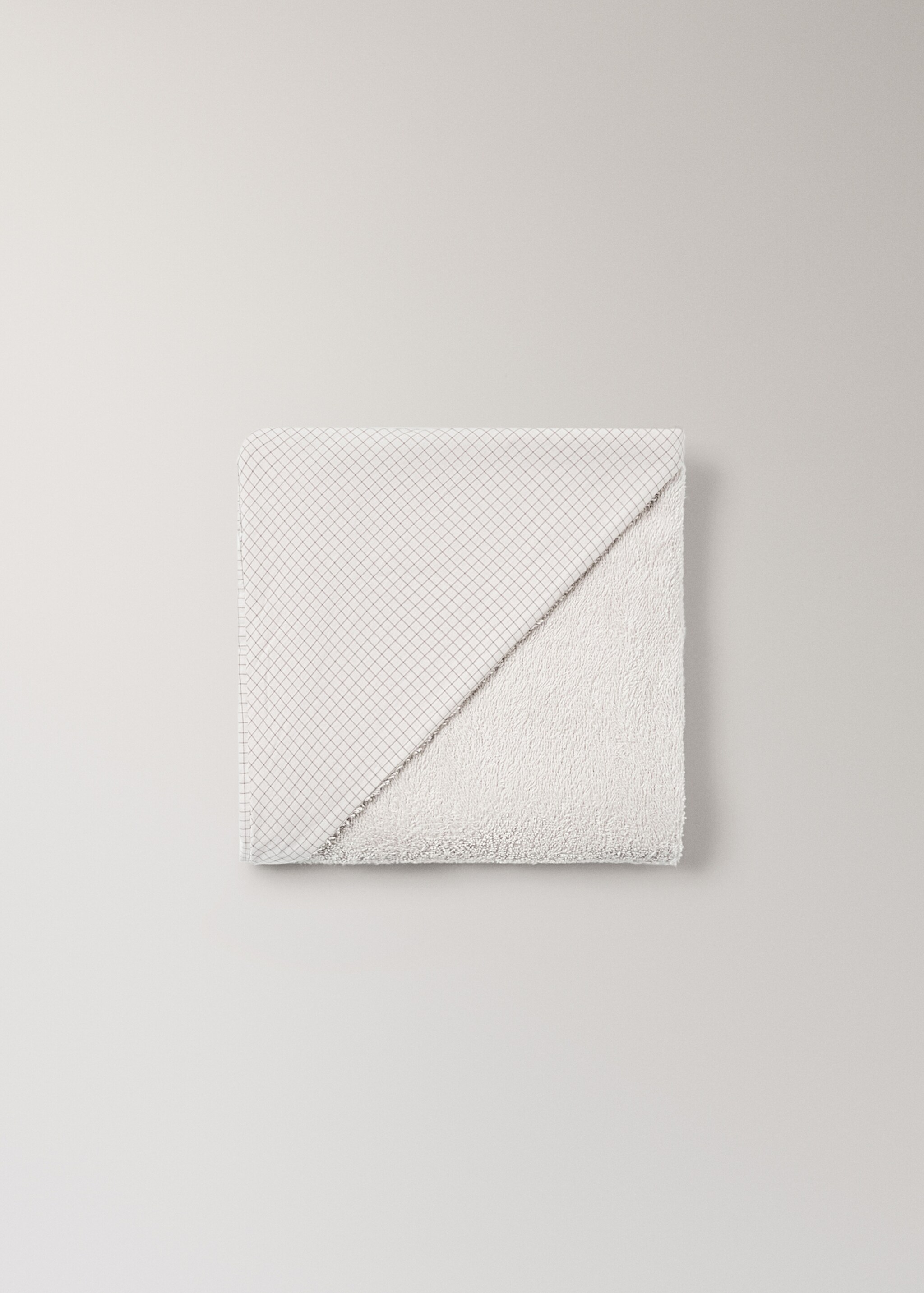 Children's bath towel, cotton with checkered detail - Details of the article 3, Medium Brown. Ref: 17055168-00.