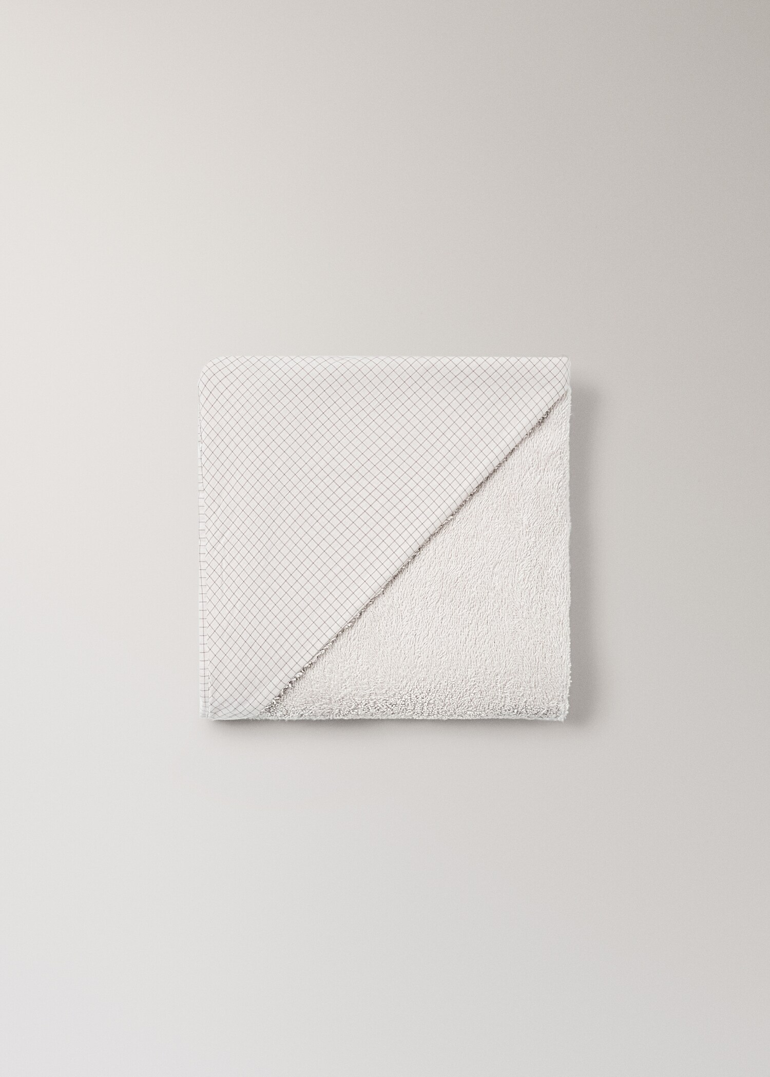 Children's bath cape, cotton with checkered detail - Details of the article 3