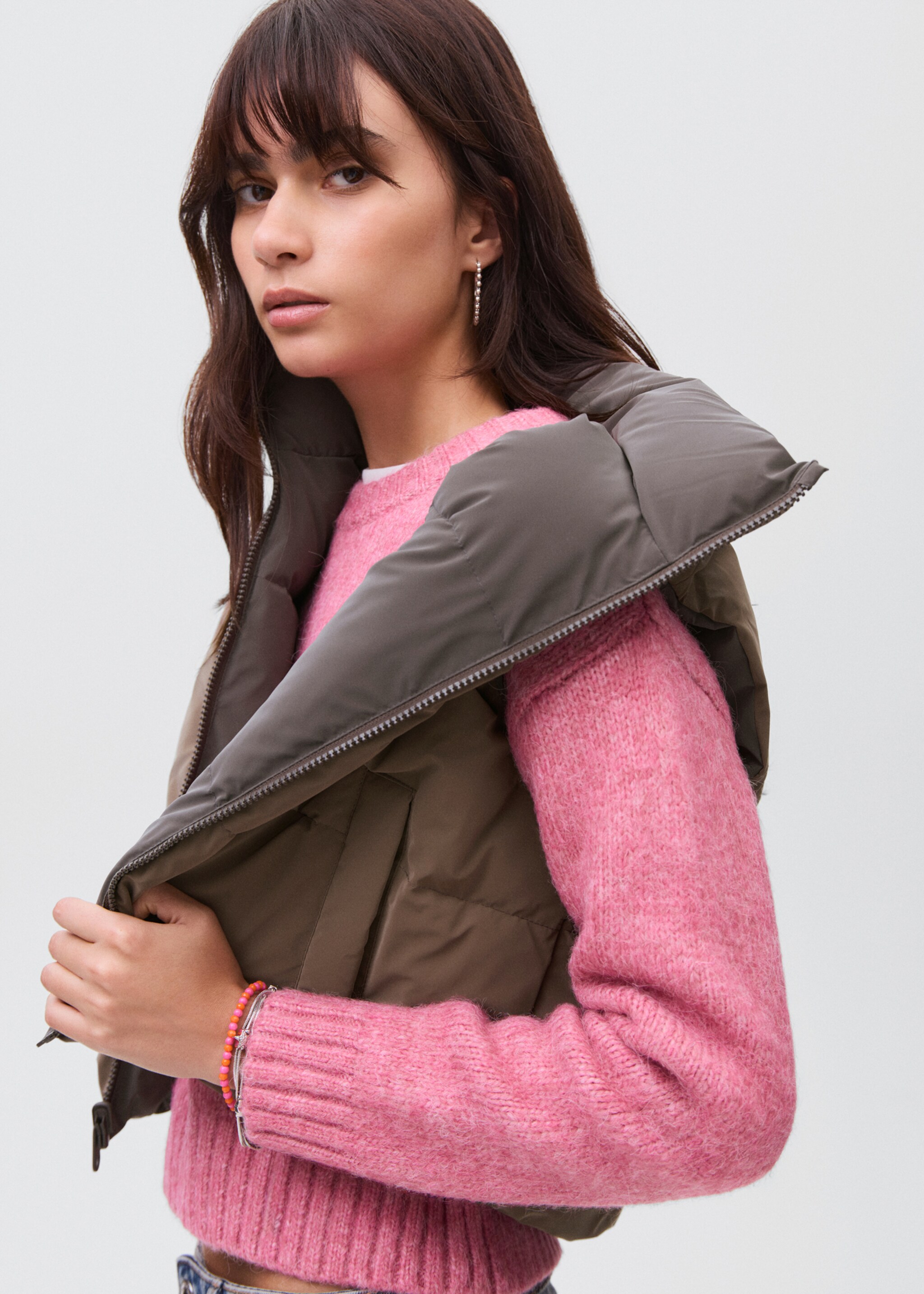 Cropped quilted gilet - Details of the article 2, Brown. Ref: 17055783-00.