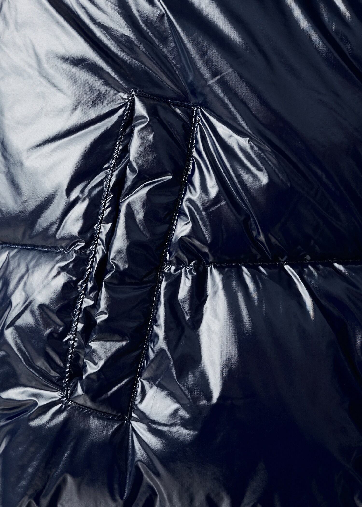 Shiny quilted gilet - Details of the article 0