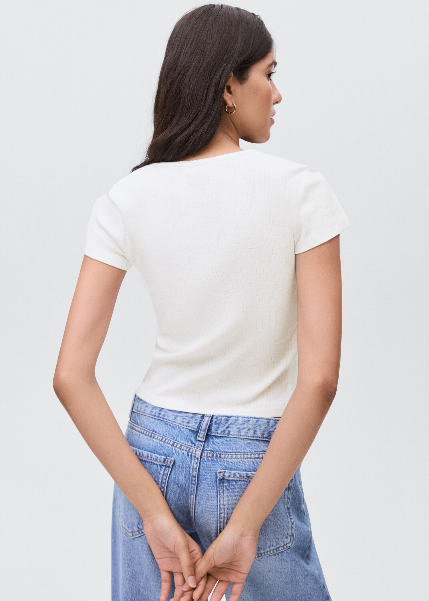 T-shirt with bow - Reverse of the article