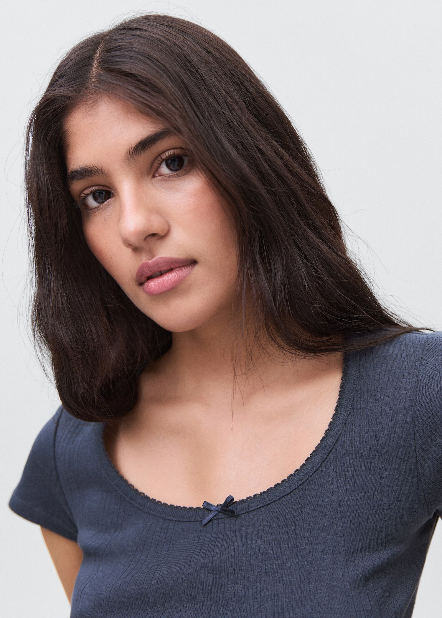 T-shirt with bow - Details of the article 1