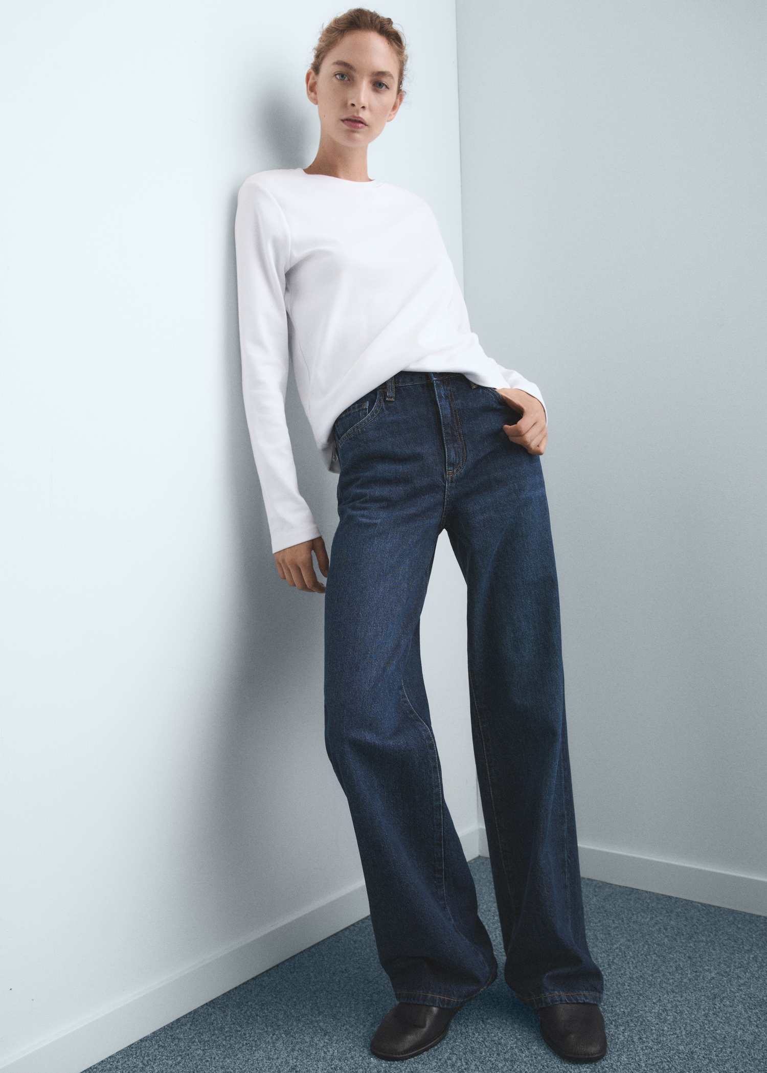 Danila wideleg high-rise jeans - Women | MANGO USA