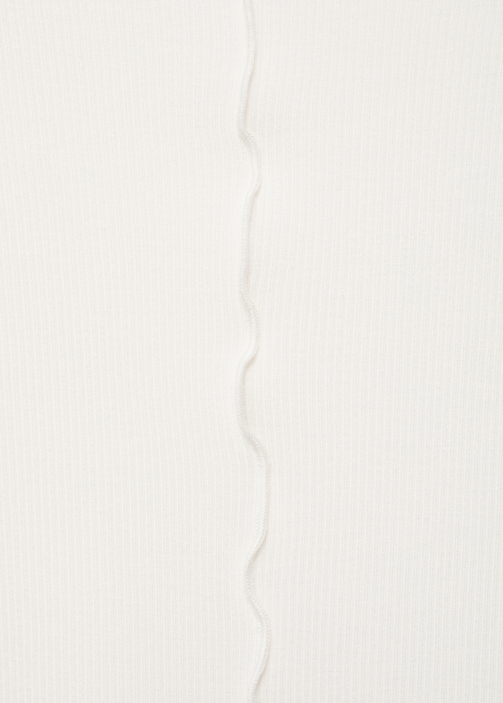 Ribbed t-shirt with scalloped trim