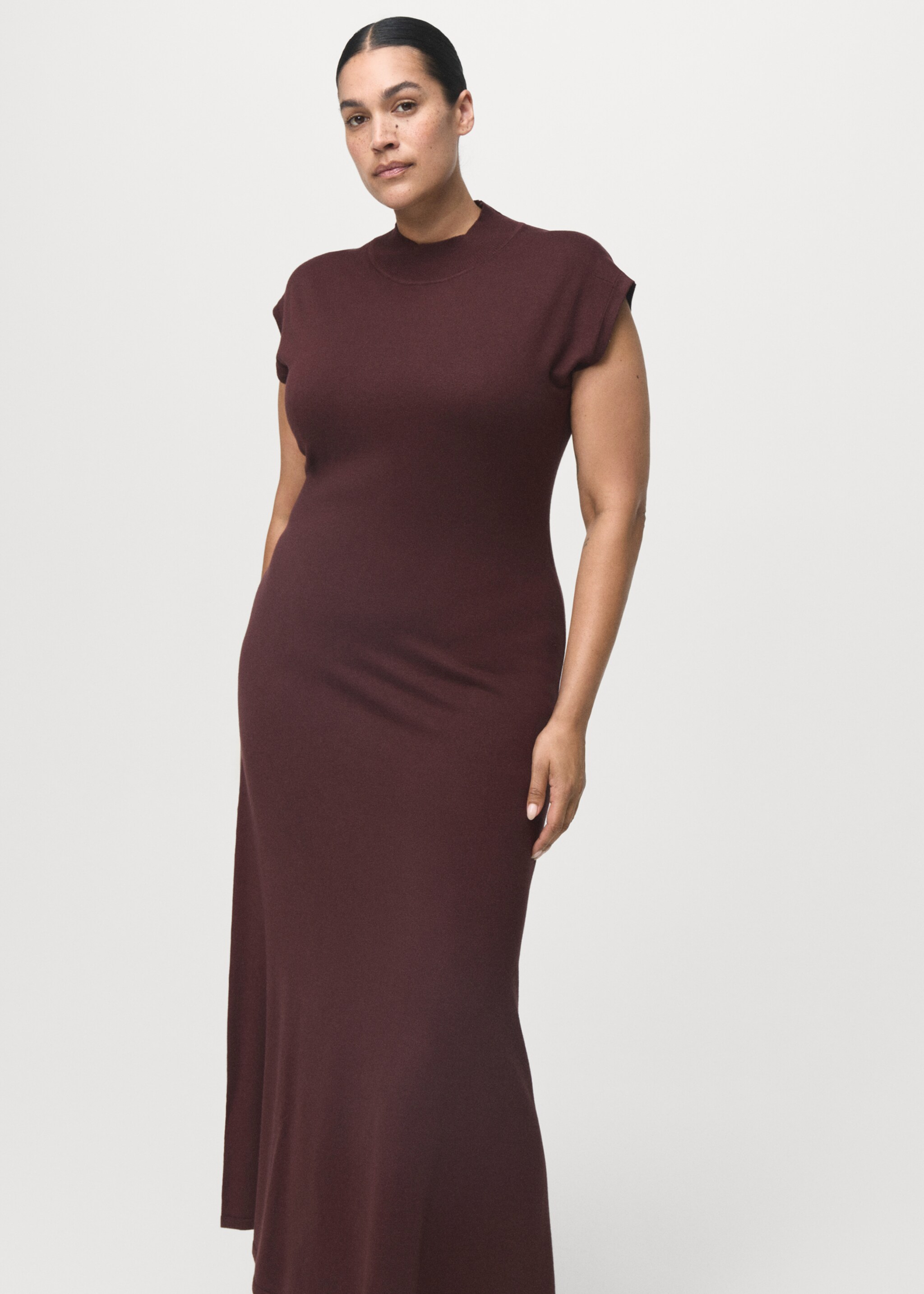 Perkins-neck knitted dress - Details of the article 5, Maroon. Ref: 17055799-00.