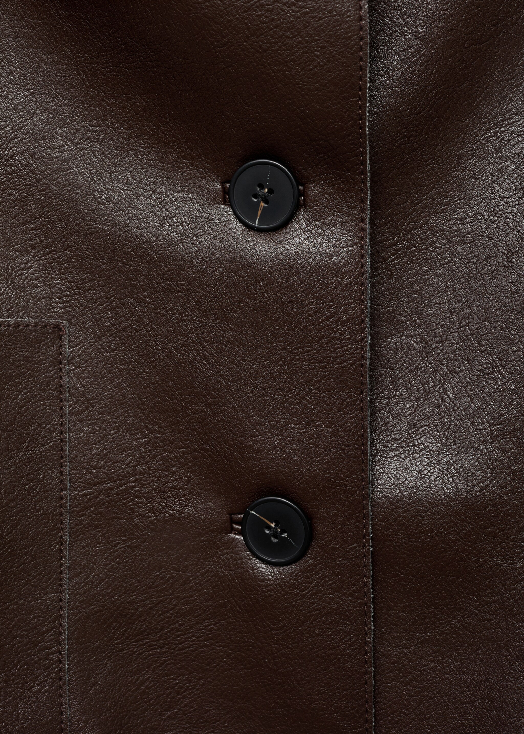 Chaqueta efecto piel bolsillos - Detalle del artículo 0, Chocolate. Ref: 17055802-00.