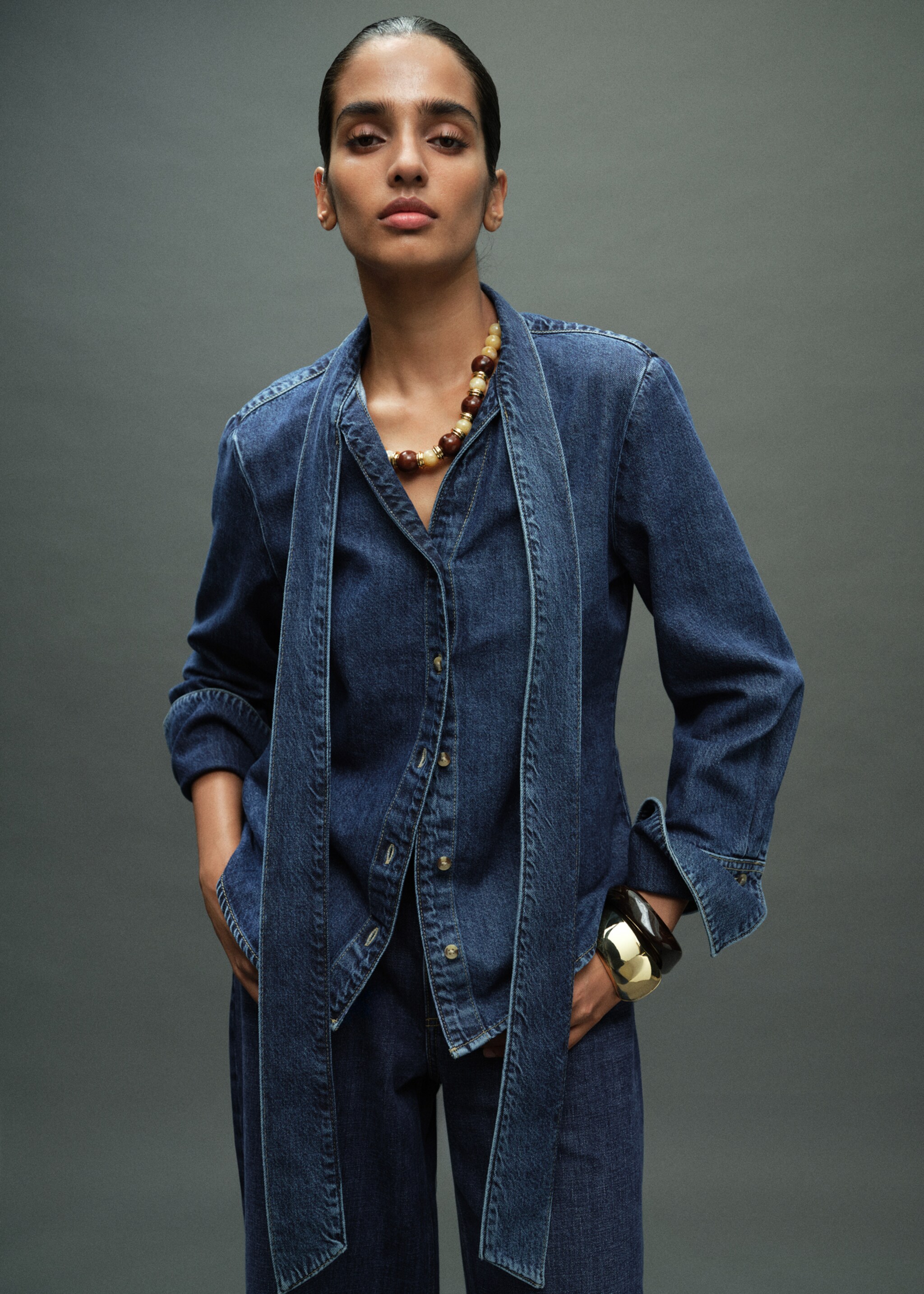 Denim shirt with bow - Medium plane, Dark Blue. Ref: 17055805-00.