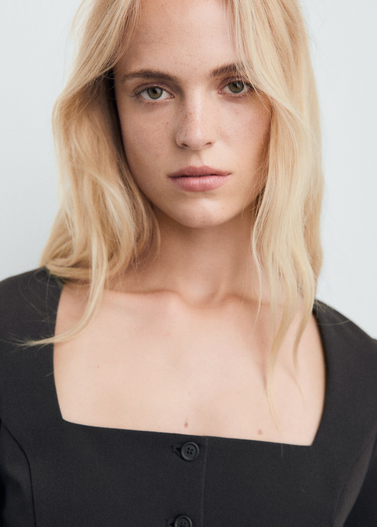 Crop fitted suit blazer - Details of the article 1