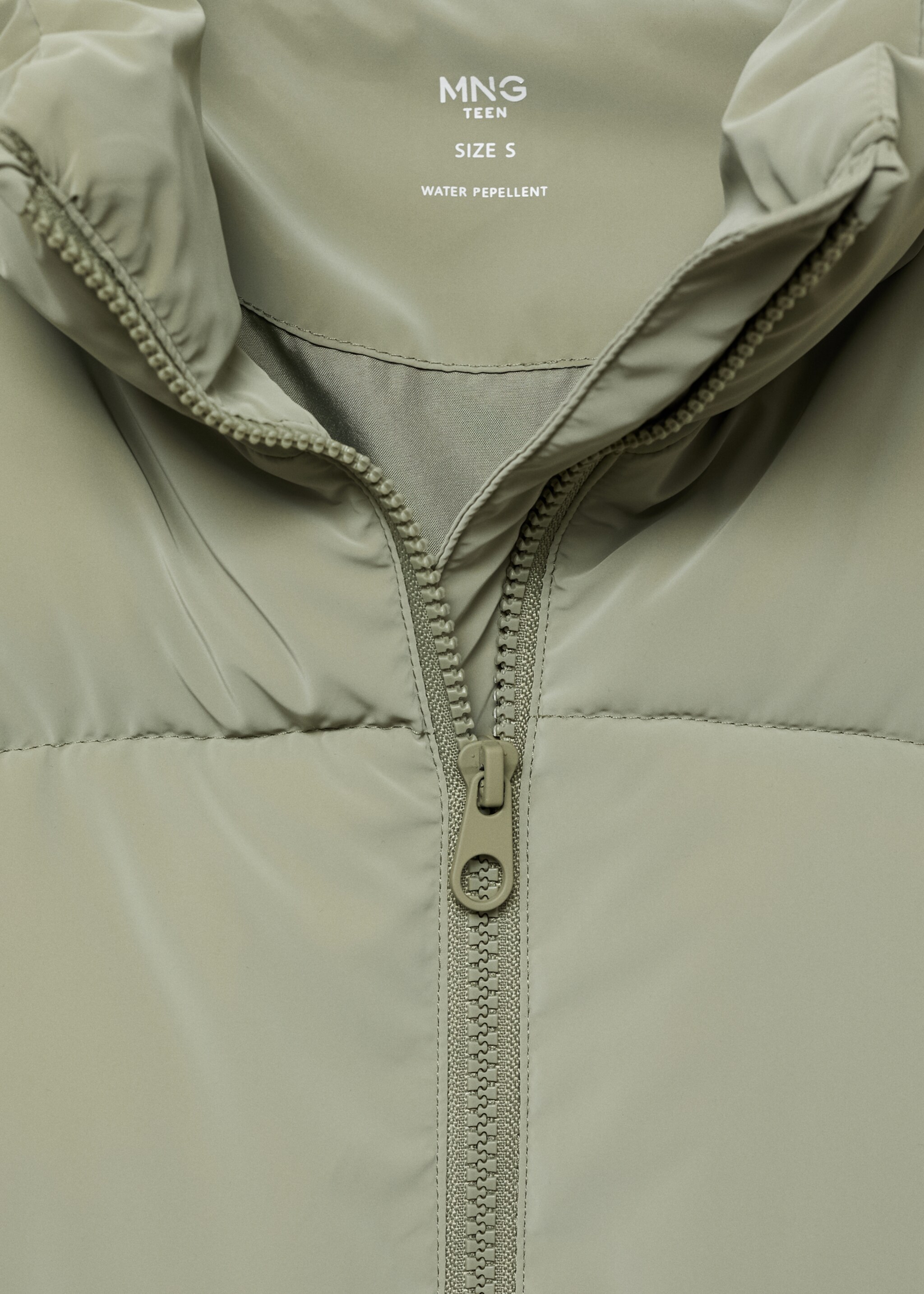Anorak matelassé effet ciré - Détail de l'article 8, Vert pastel. Ref: 17055967-00.