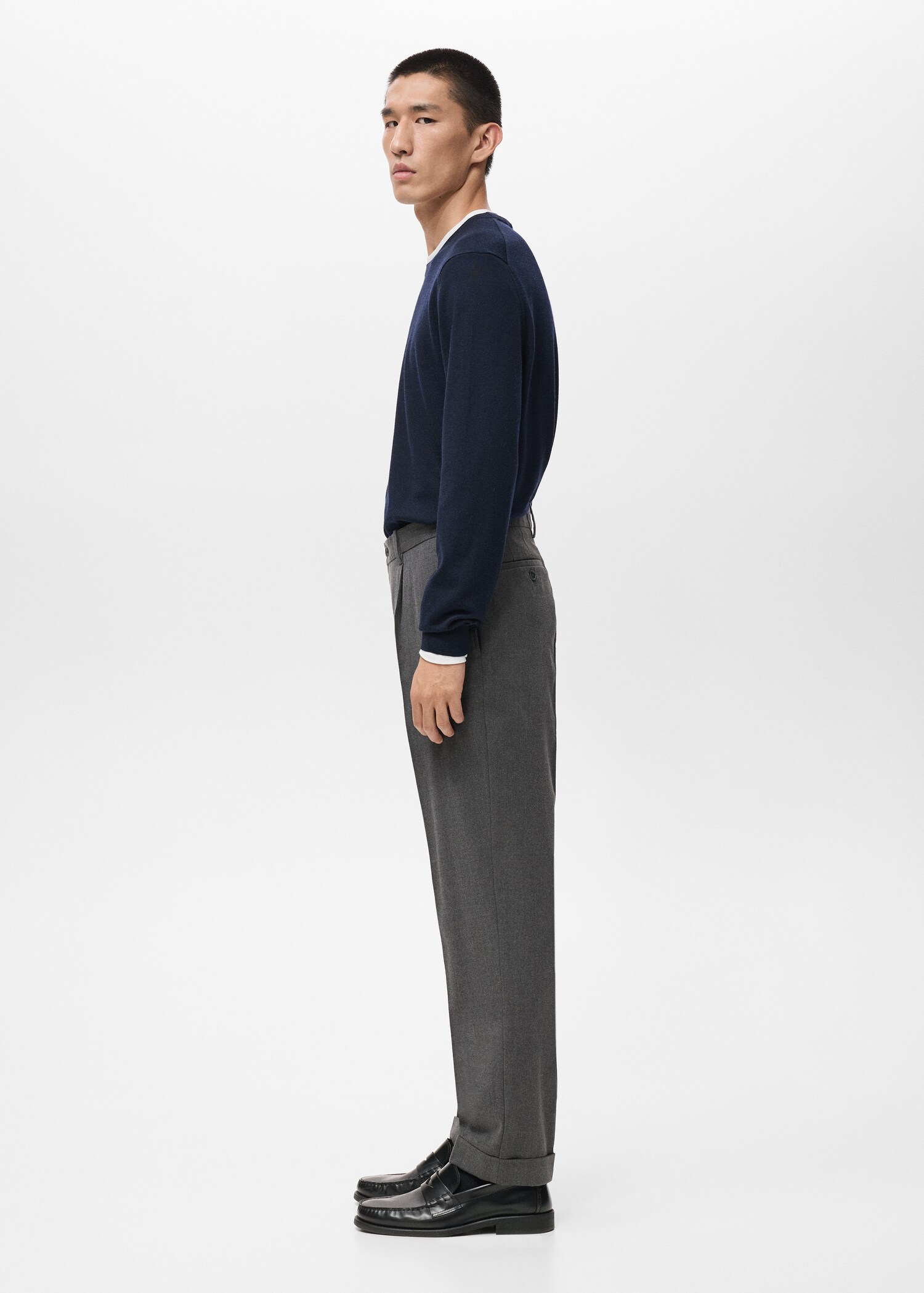 Regular-fit pleated trousers - Details of the article 2