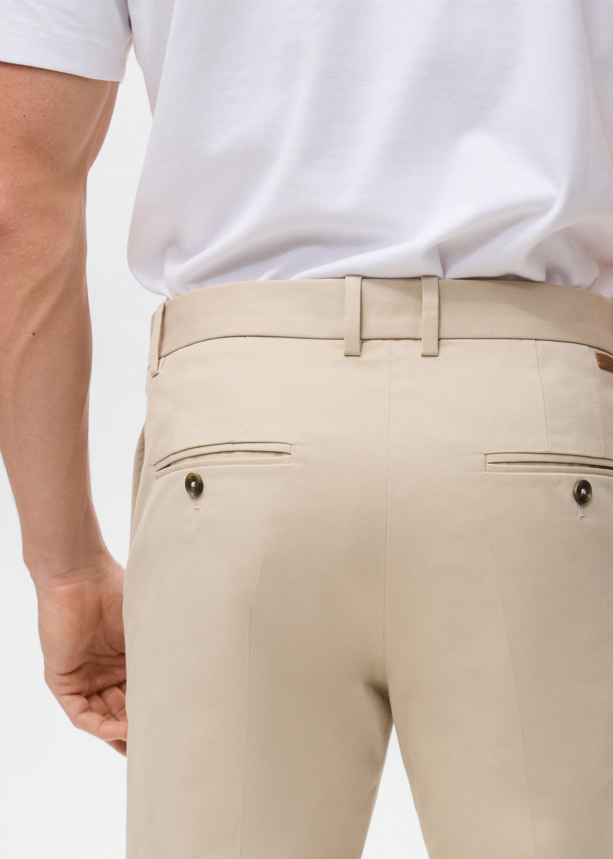 Regular-fit cotton trousers - Details of the article 6, Ecru. Ref: 17055969-00.