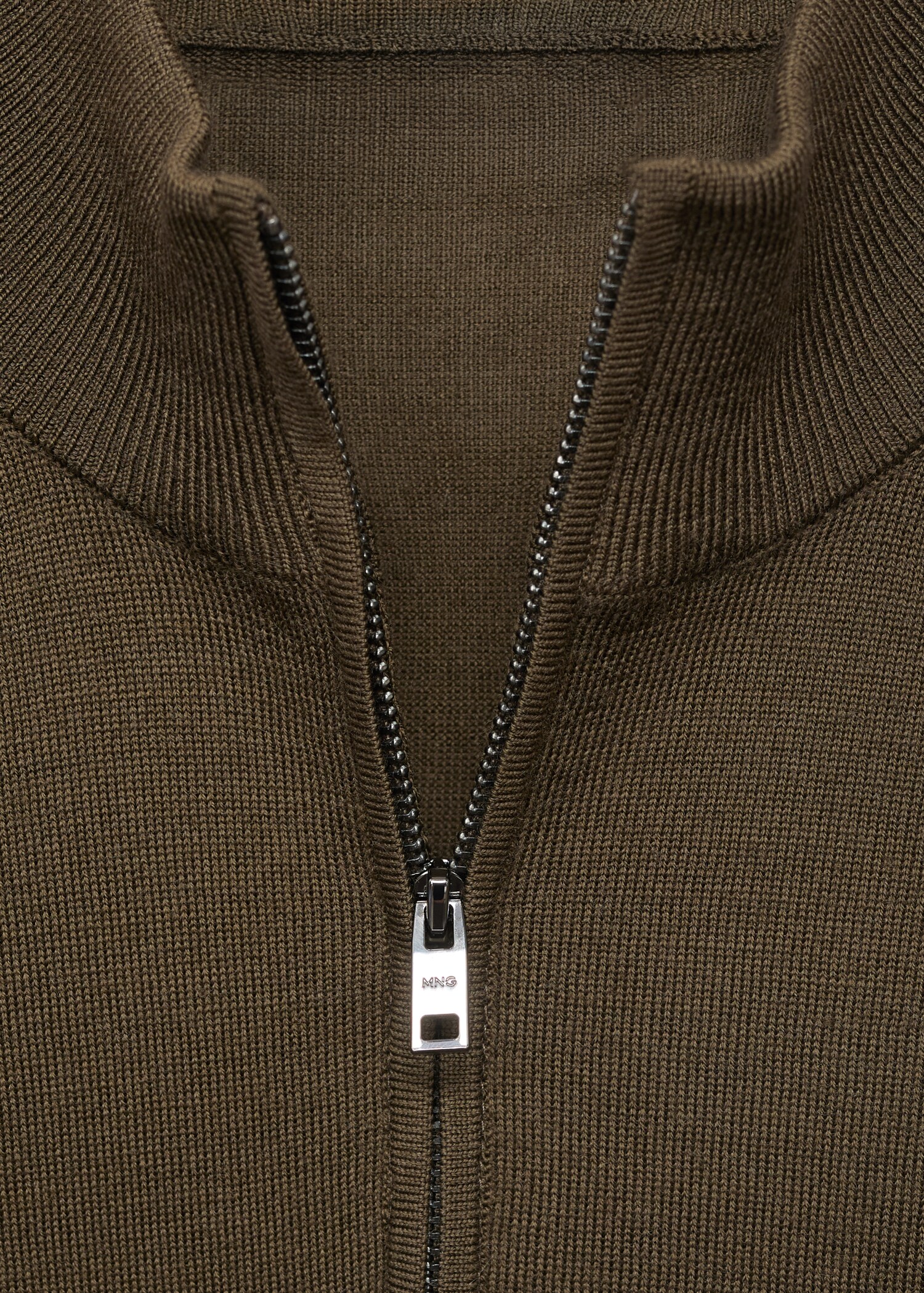 100% wool sweater with perkins neck - Details of the article 8