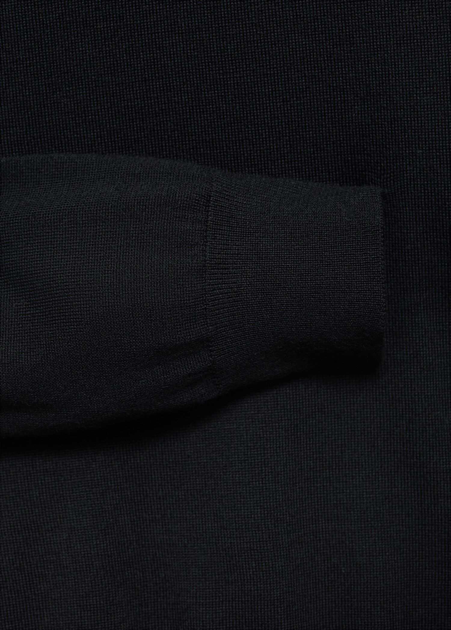 Pull-over 100 % laine col montant - Détail de l'article 0