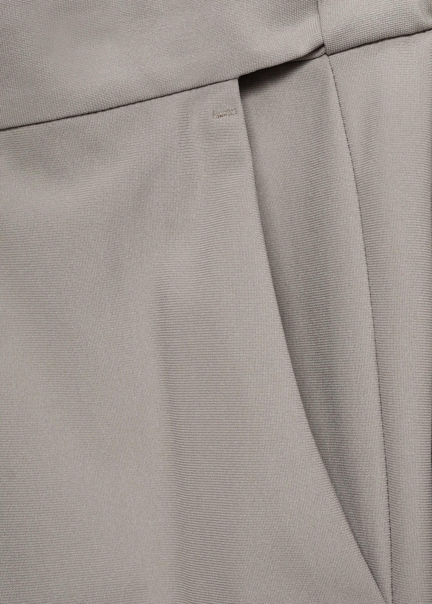 Slim-fit thermoregulating trousers - Details of the article 0