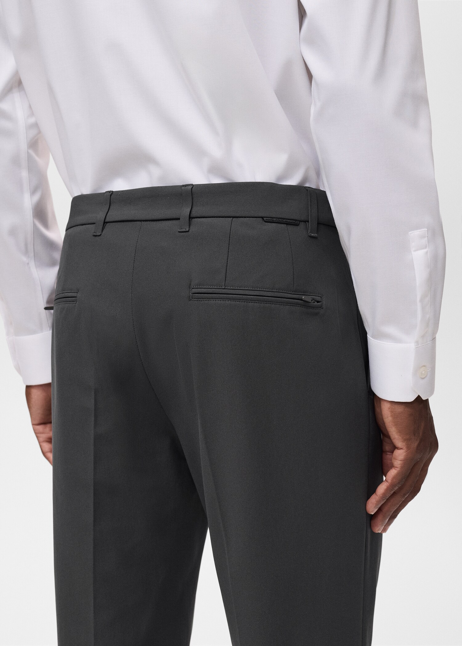 Slim-fit thermoregulating trousers - Details of the article 6