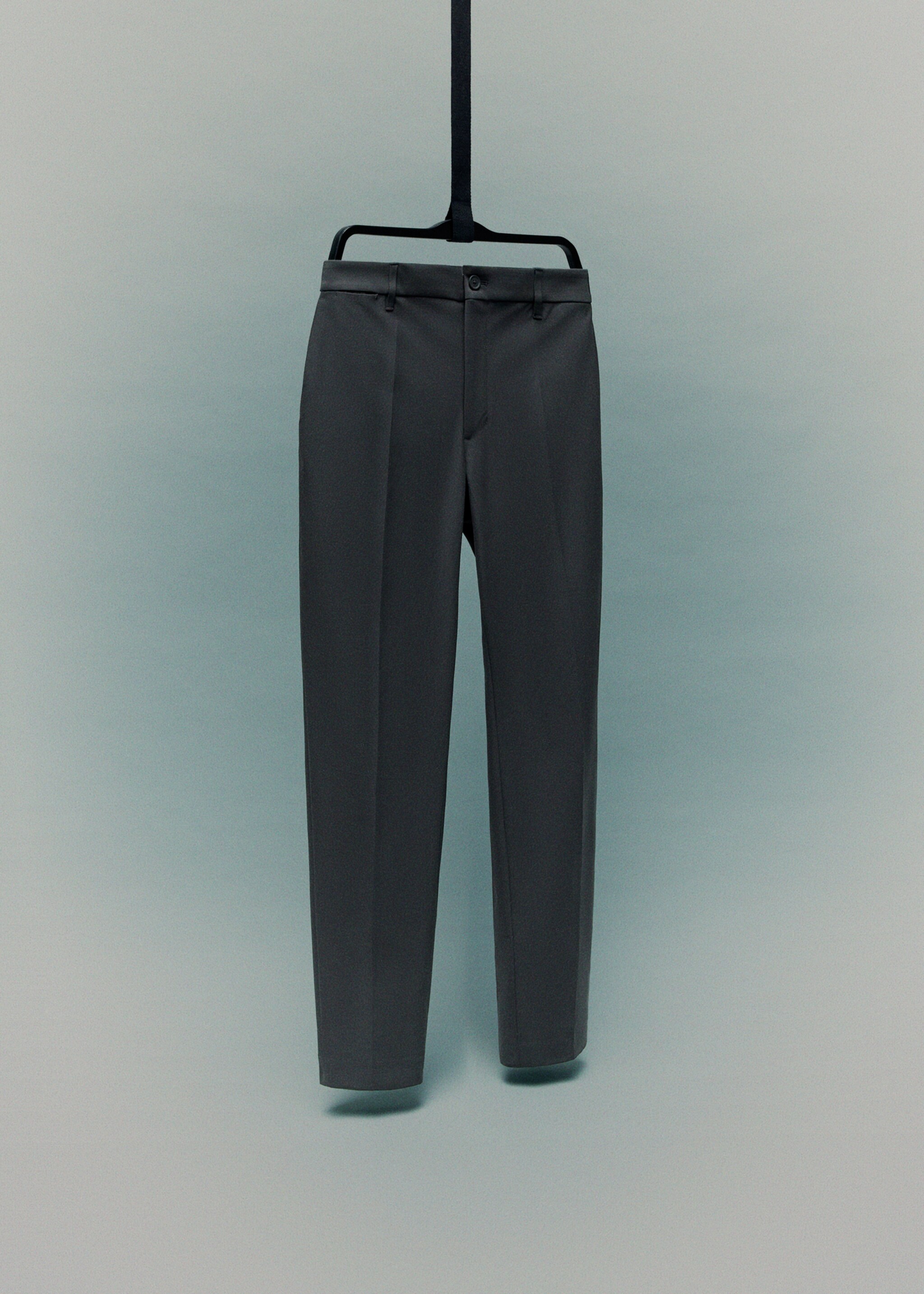 Slim-fit thermoregulating trousers - Details of the article 9, Dark Green. Ref: 17056327-00.