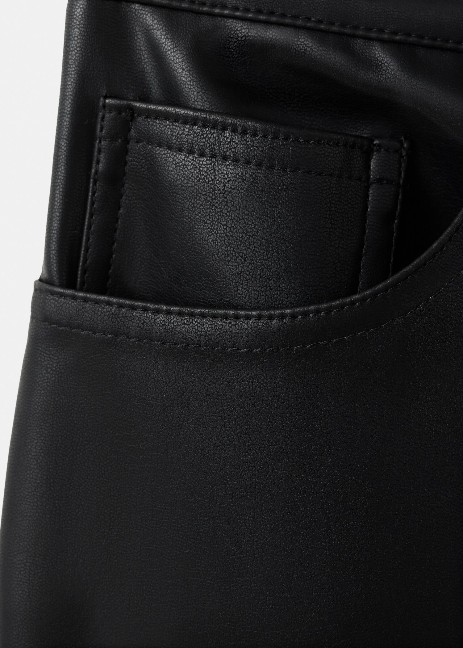 Straight leather-effect trousers - Details of the article 0