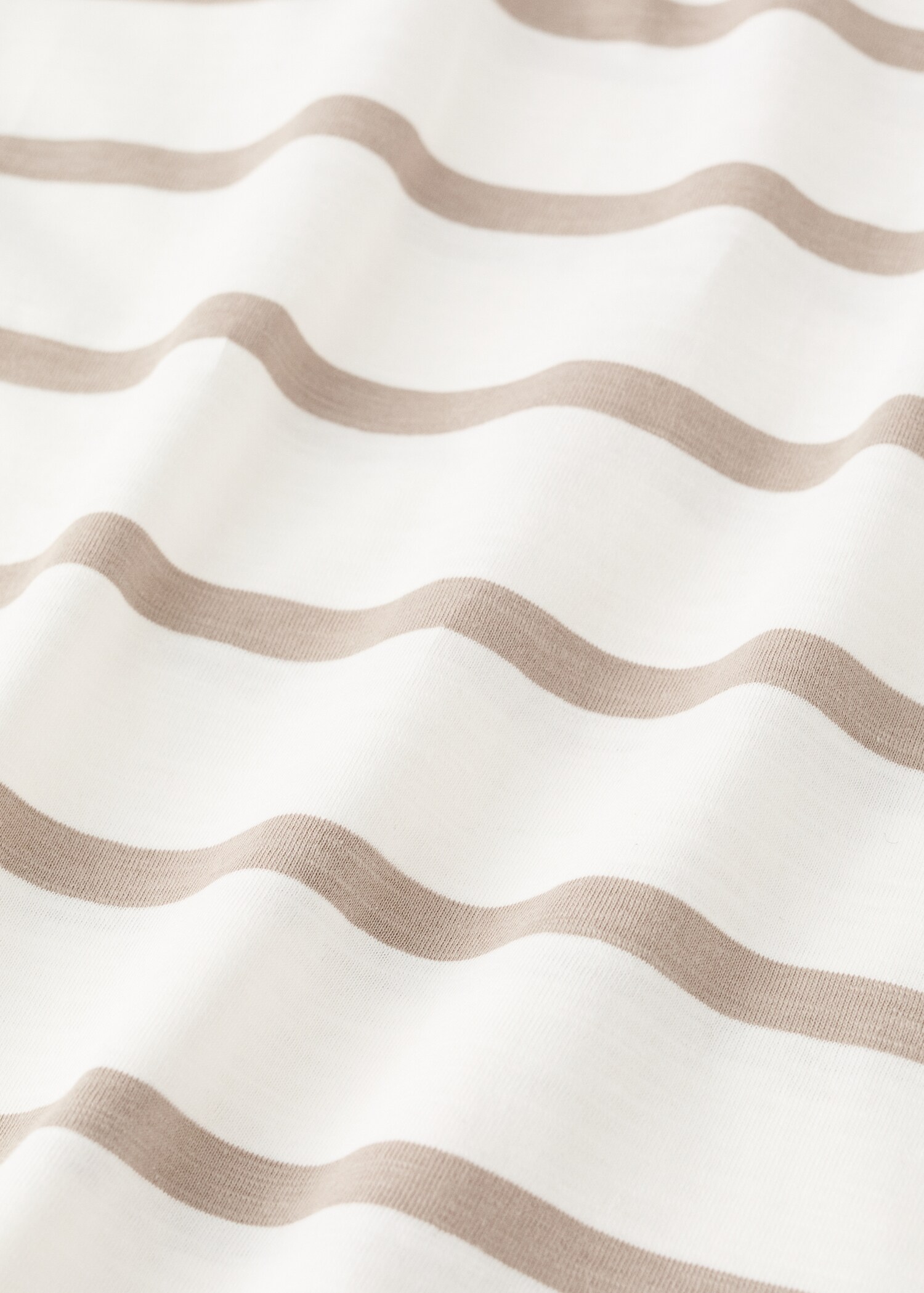 T-shirt char - Details of the article 0