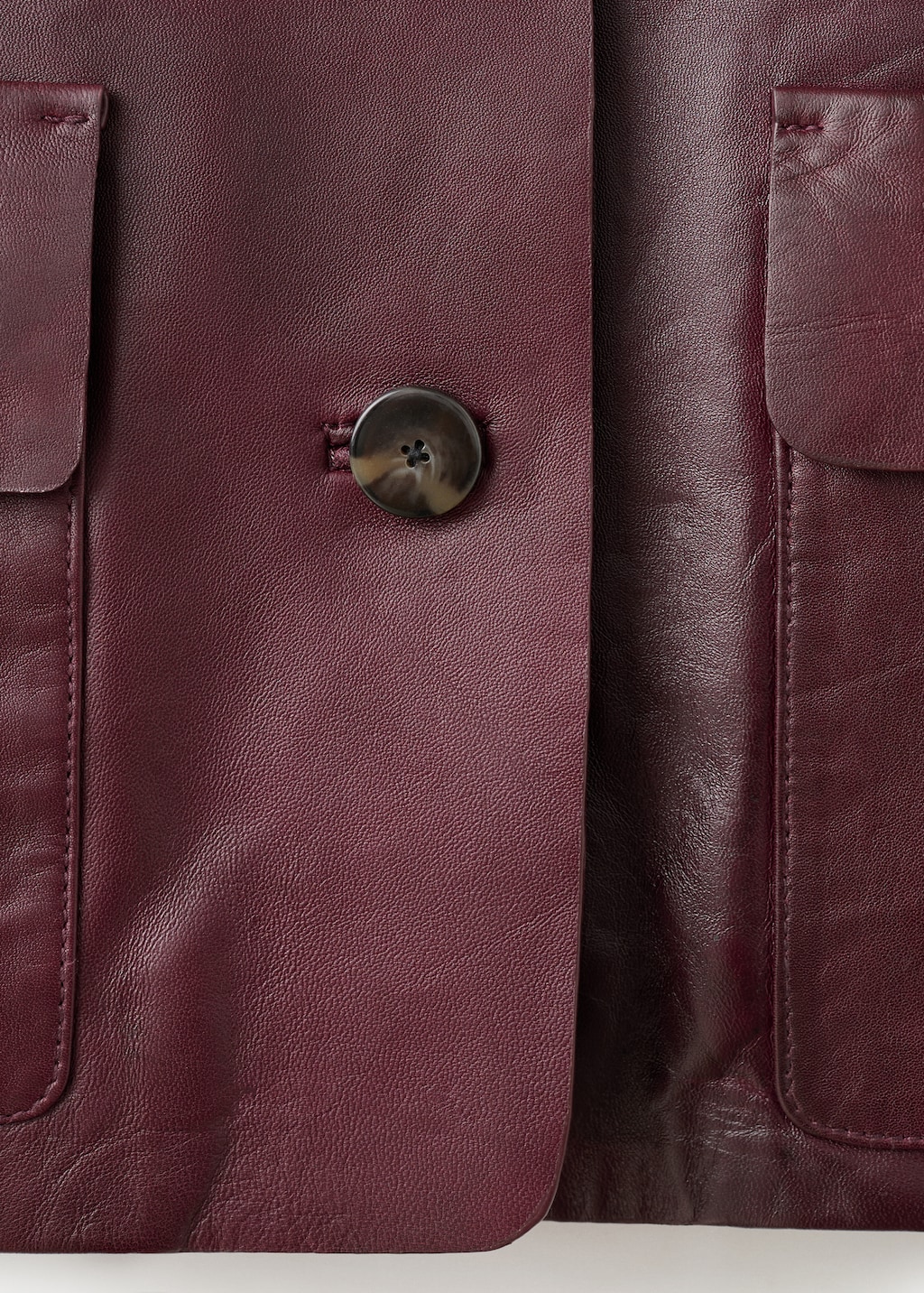 100% leather jacket with buttons
