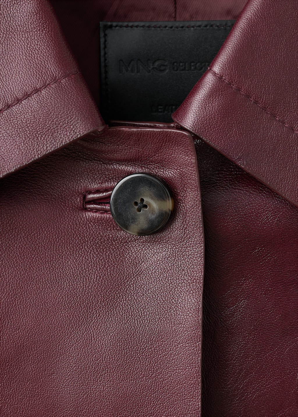 100% leather jacket with buttons