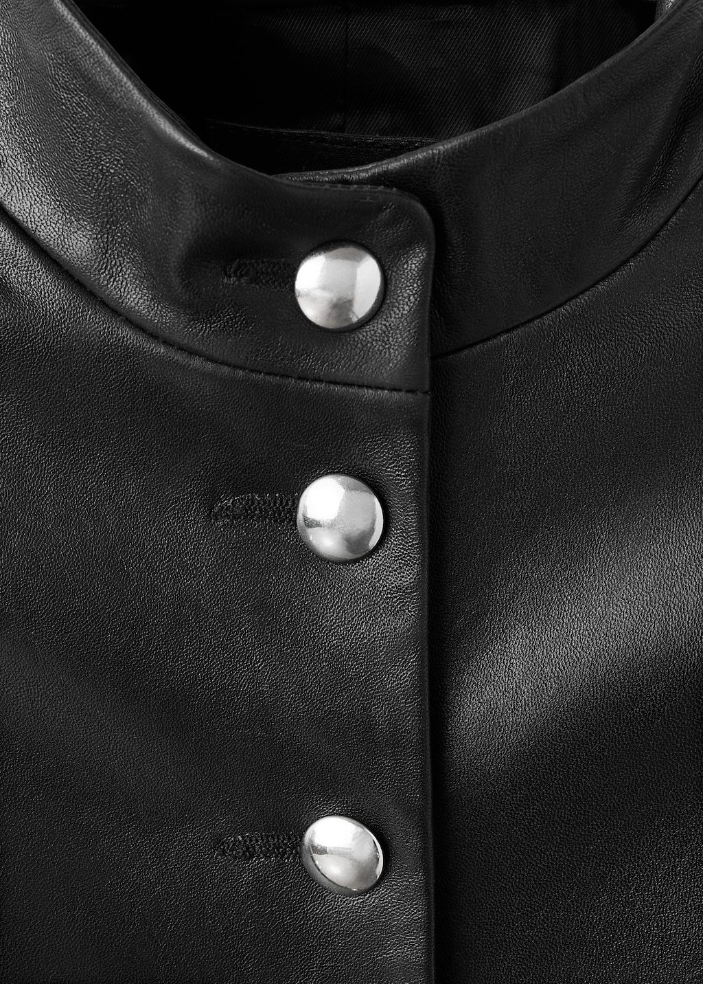 100% leather jacket with buttons