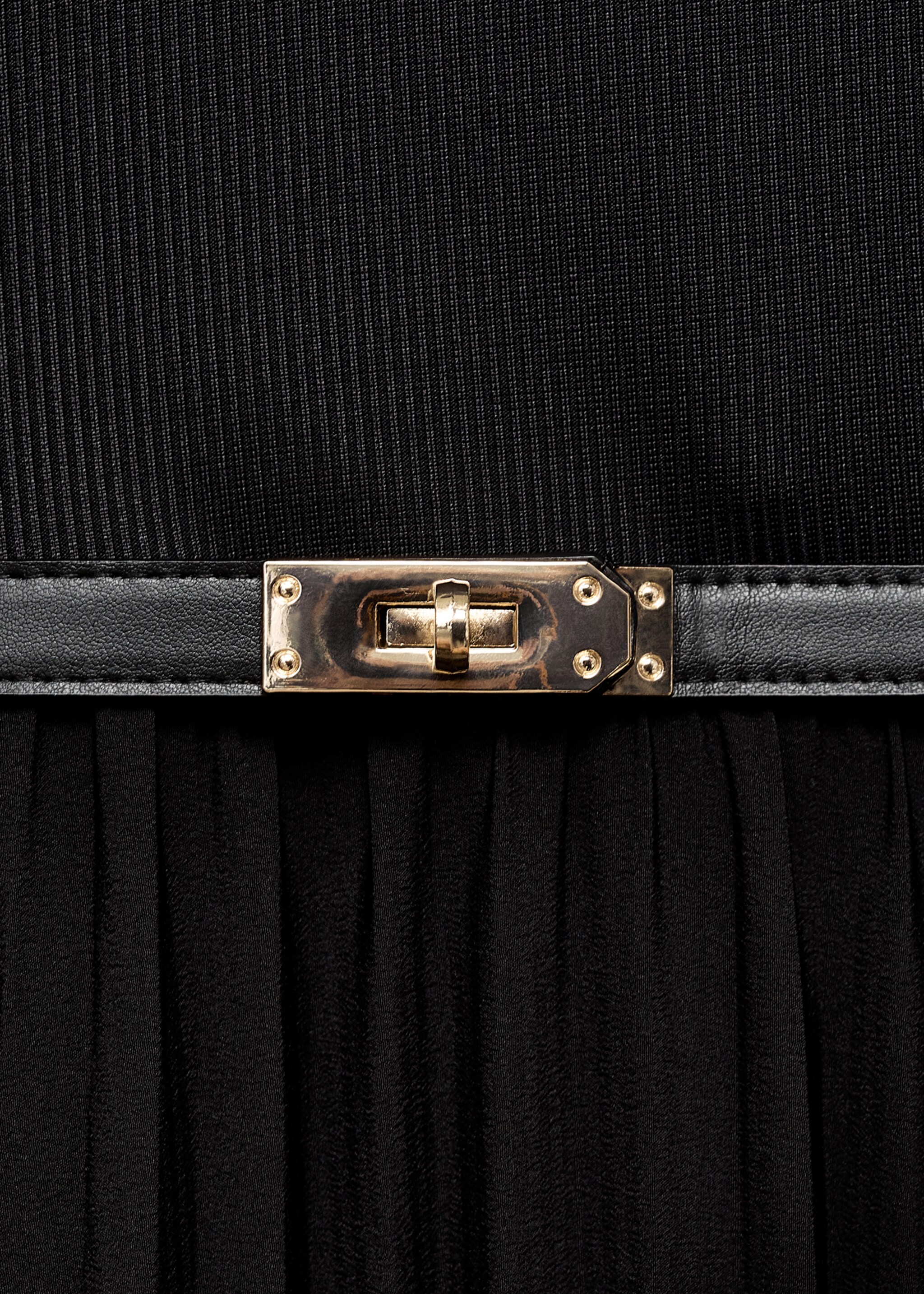 Pleated dress with belt - Details of the article 0, Black. Ref: 17056729-00.
