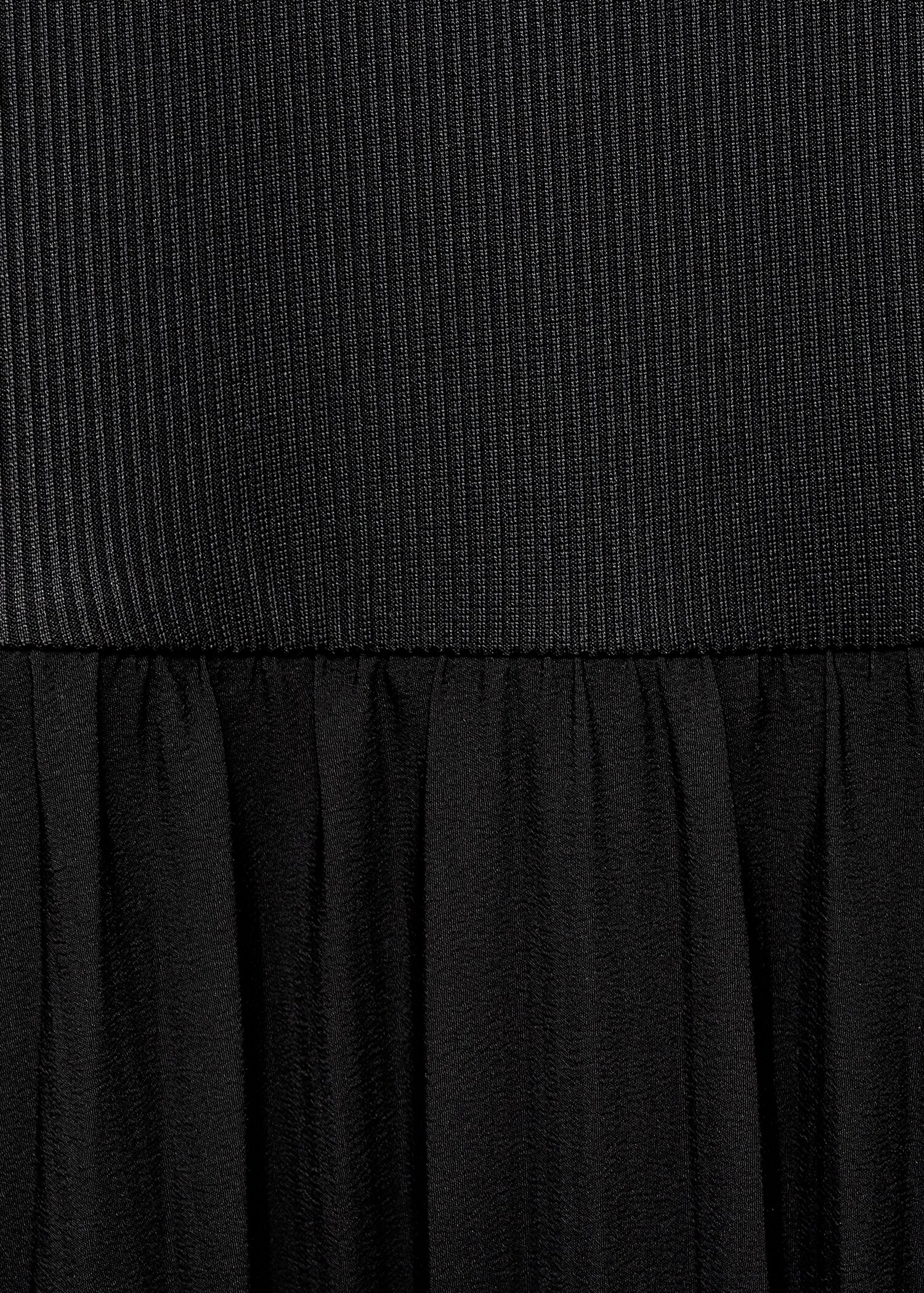 Pleated dress with belt - Details of the article 8