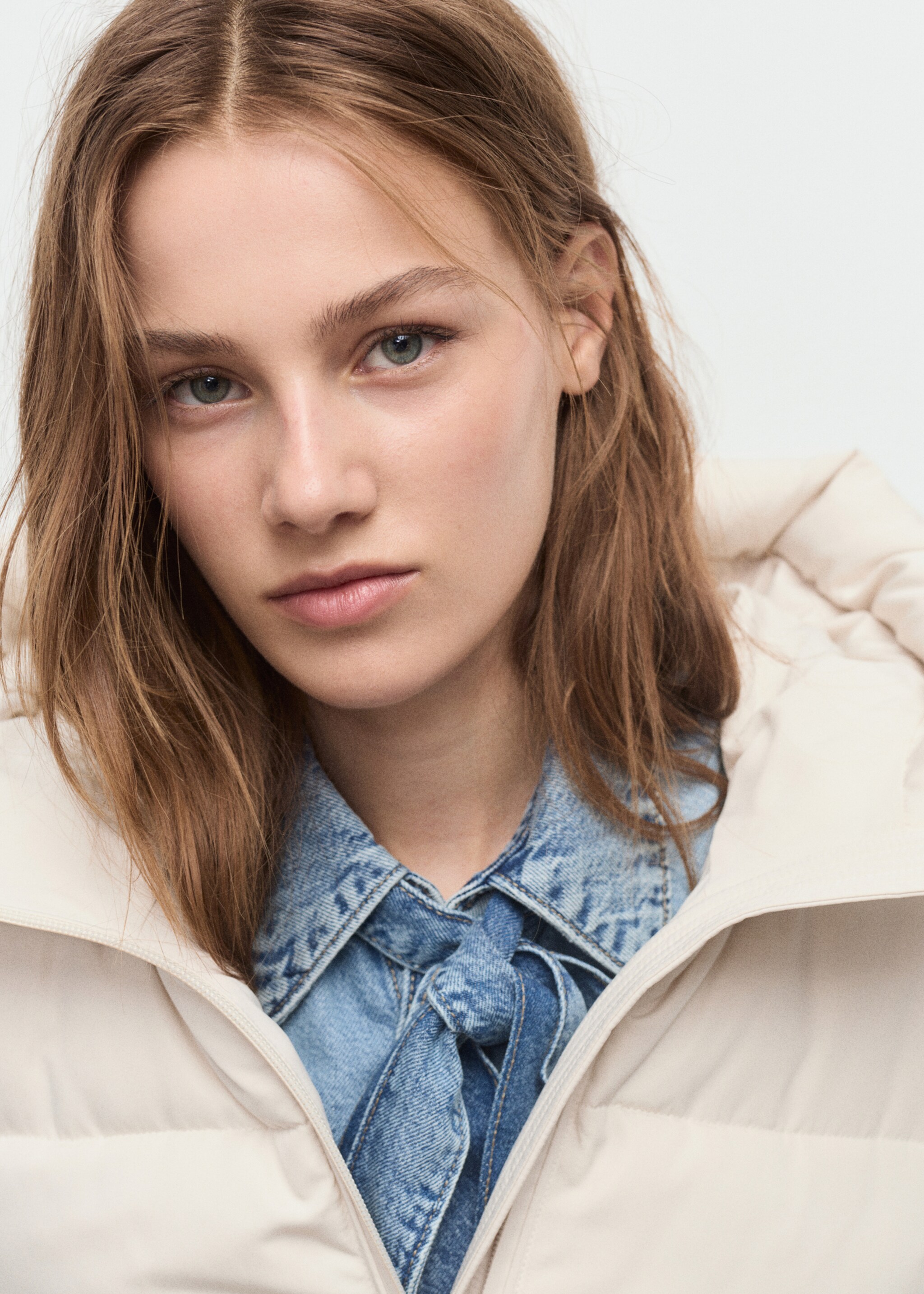 Long padded anorak with hood - Details of the article 1, Off White. Ref: 17057131-00.