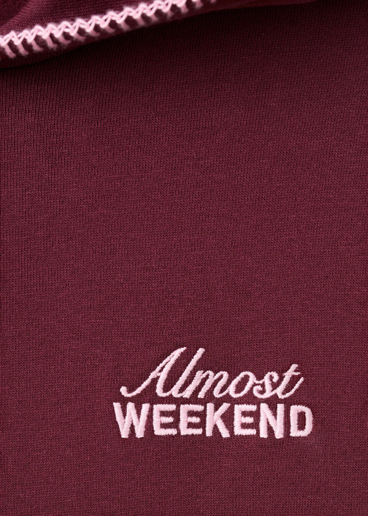 Sweat-shirt brodé capuche - Détail de l'article 8