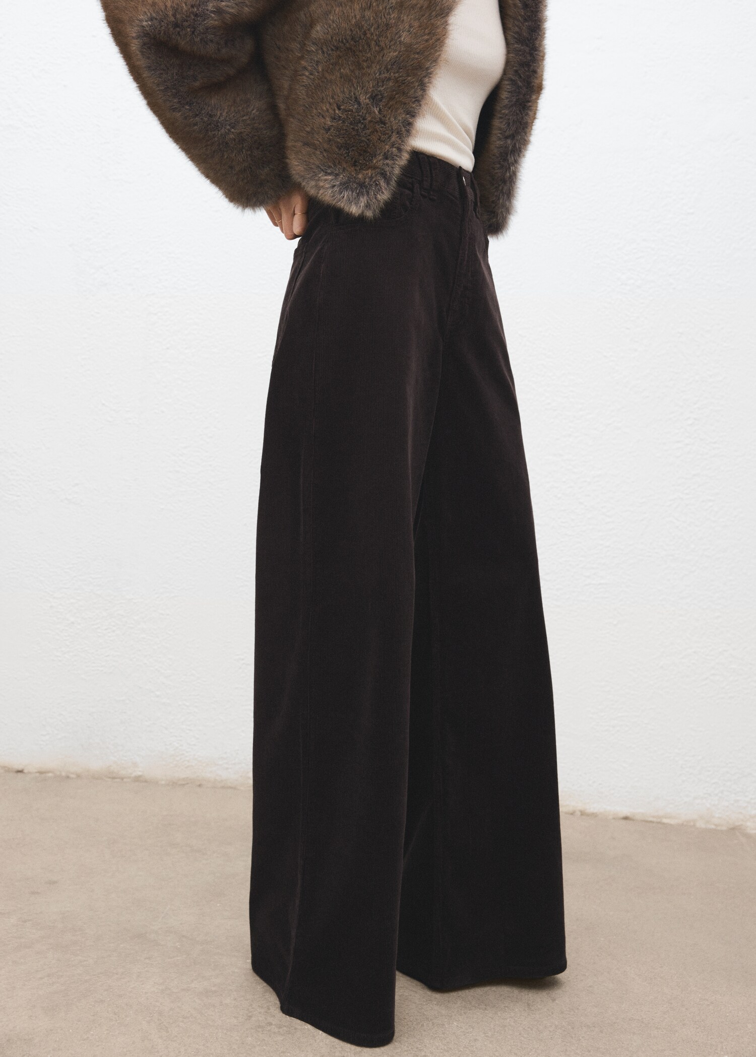 Wide-leg corduroy jeans - Medium plane