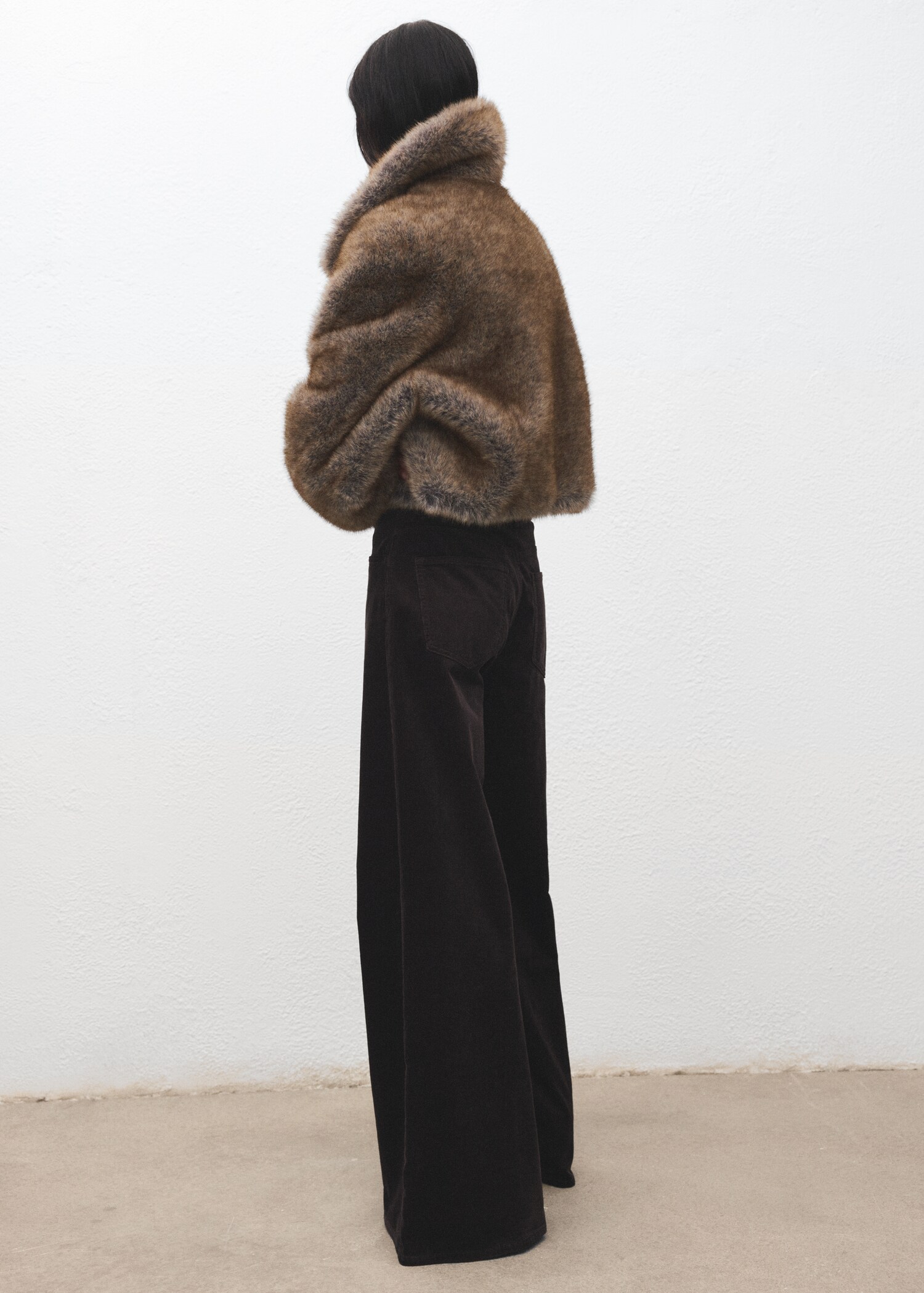 Wide-leg corduroy jeans - Reverse of the article
