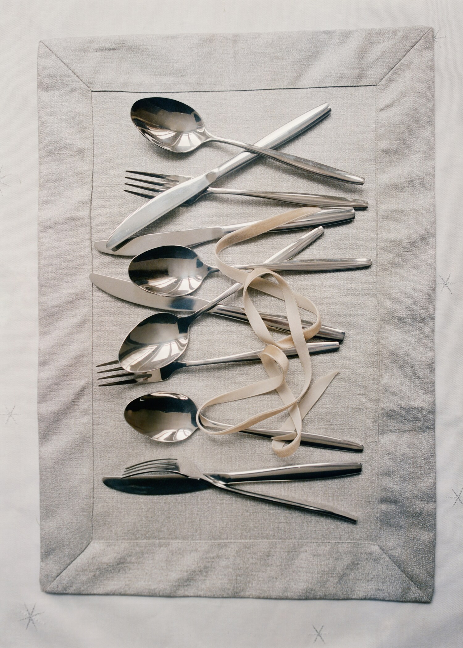 Linen placemat with stitching - Details of the article 6