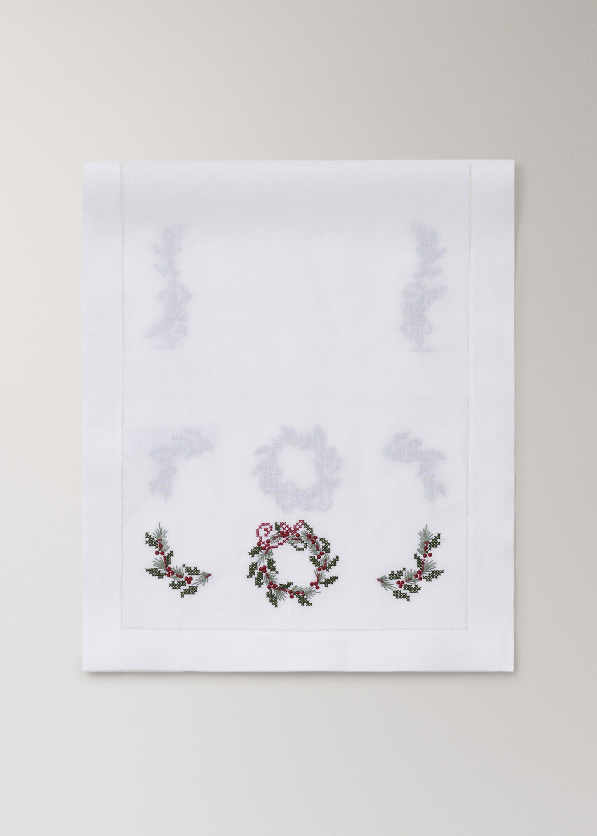 Embroidered linen Christmas table runner - Article without model, White. Ref: 17057785-00.