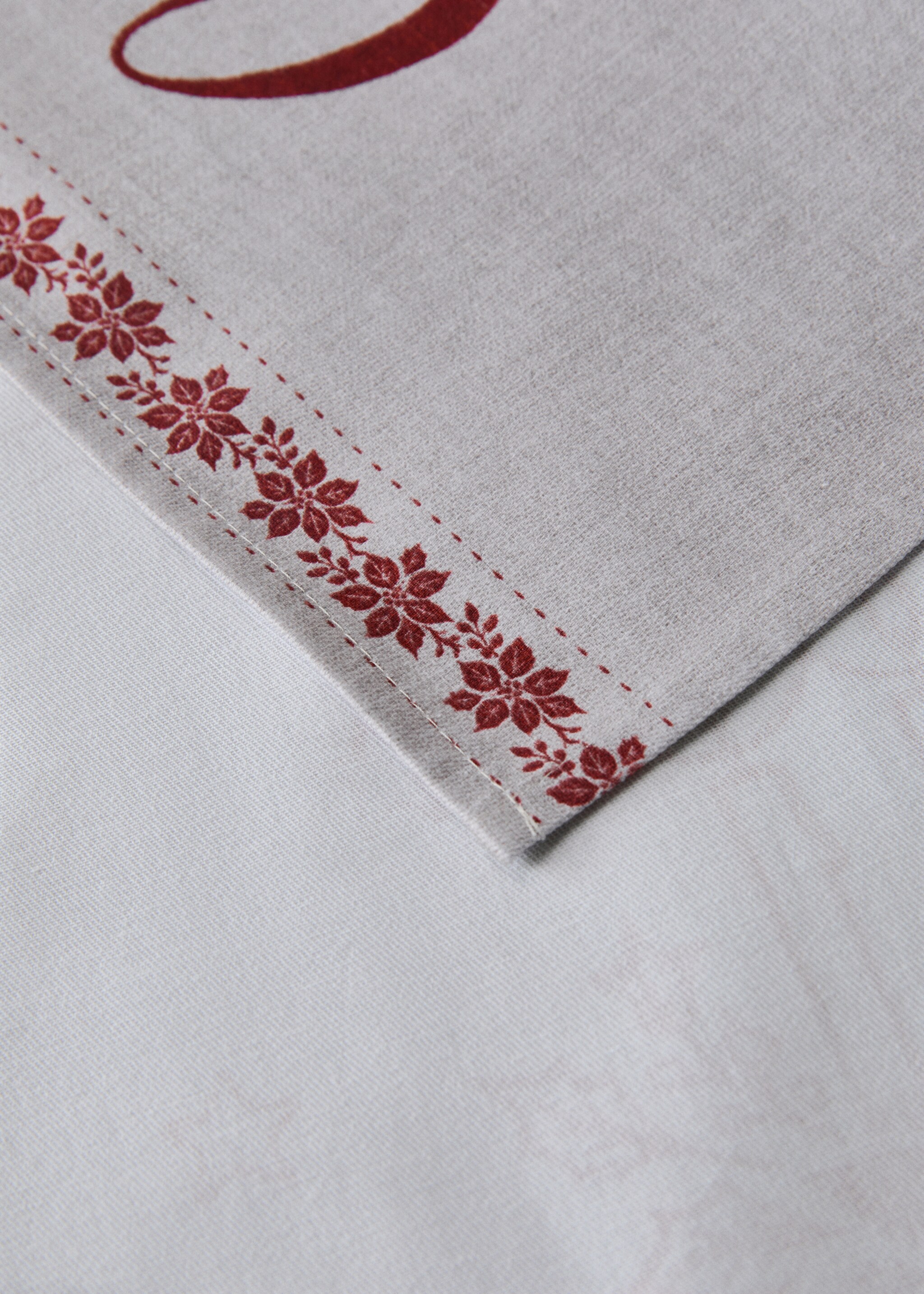 Kitchen cloth with Christmas print - Details of the article 2, Red. Ref: 17057794-00.