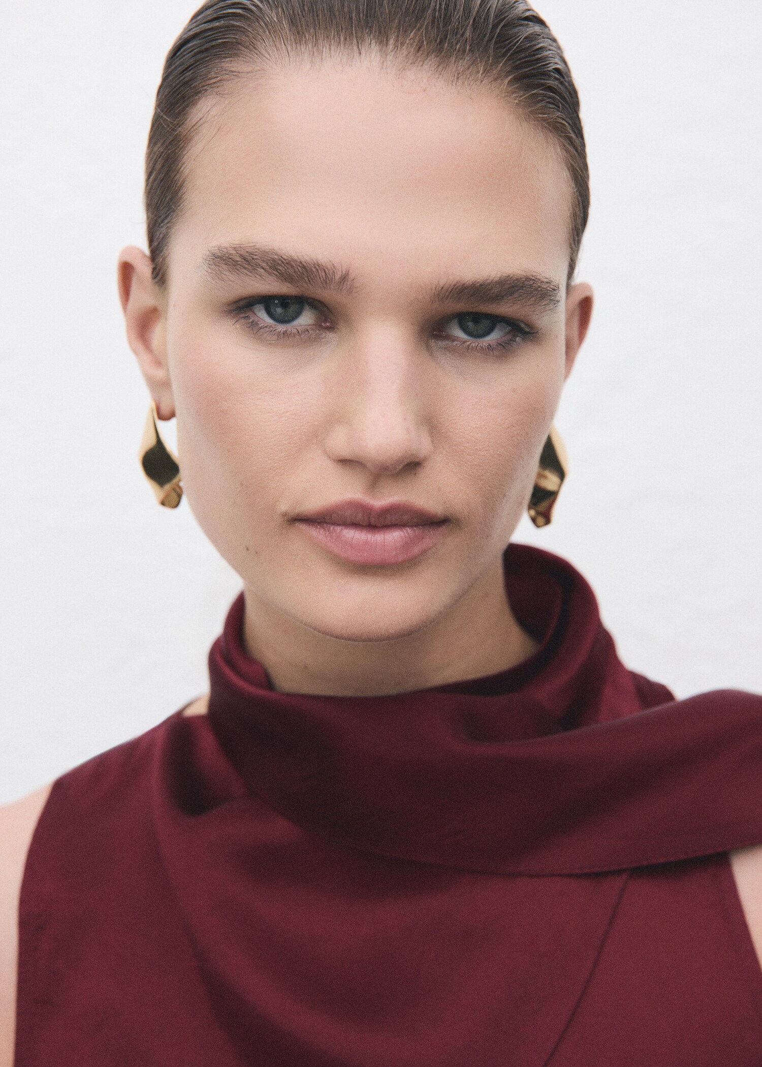 Satin blouse with foulard - Details of the article 1