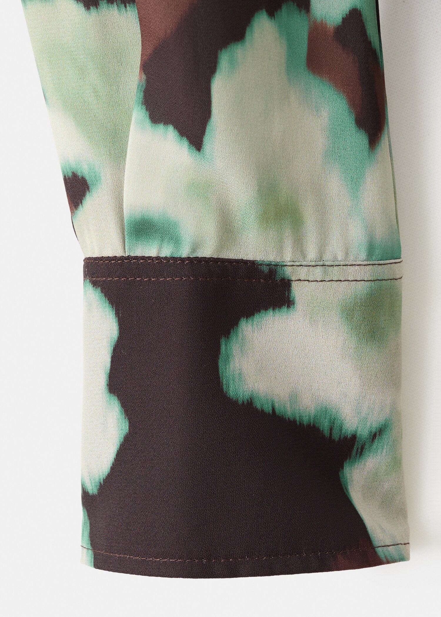 Chiffon blouse with bow neckline - Details of the article 0
