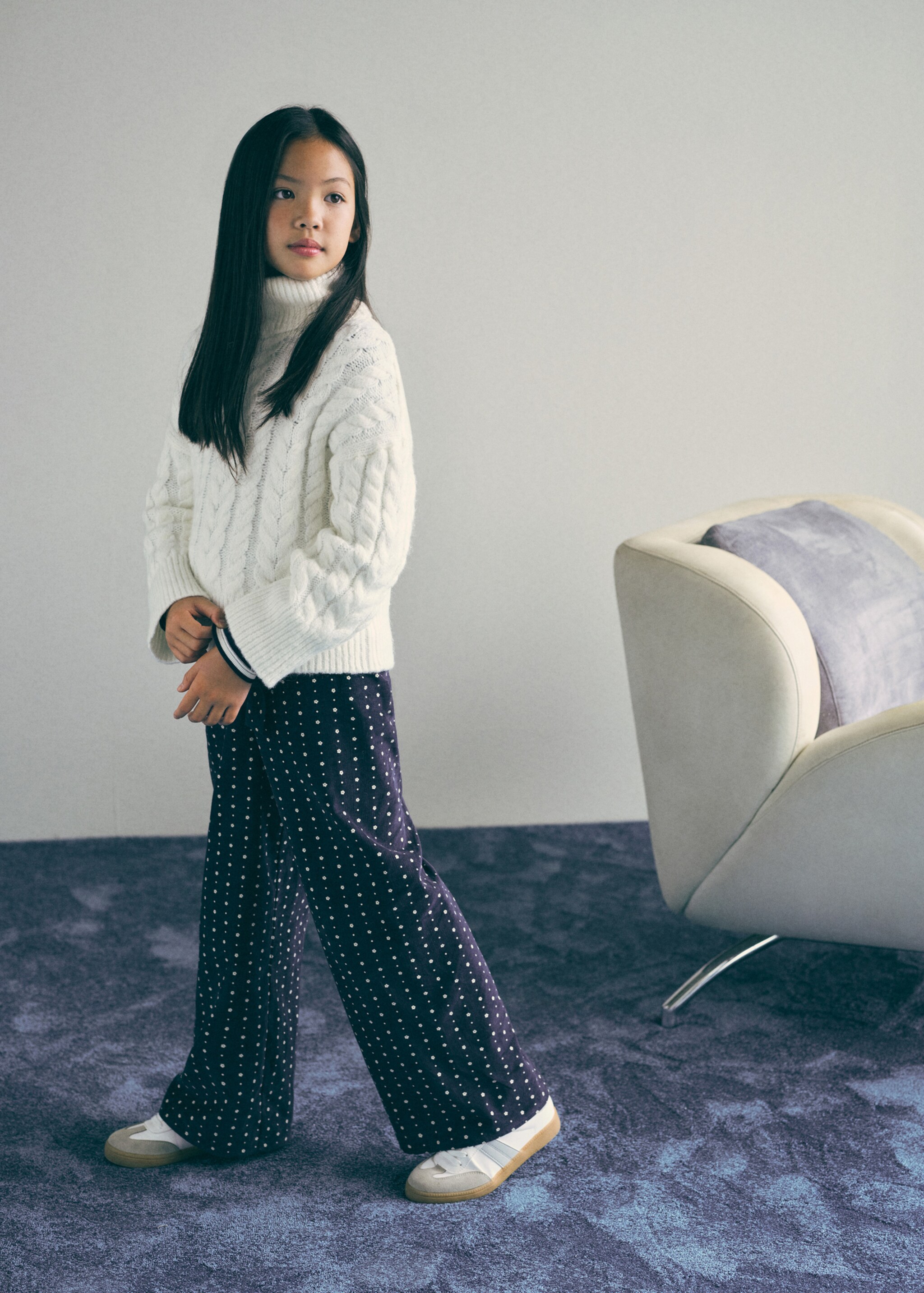Turtleneck knit sweater - Details of the article 6, Off White. Ref: 17057897-00.