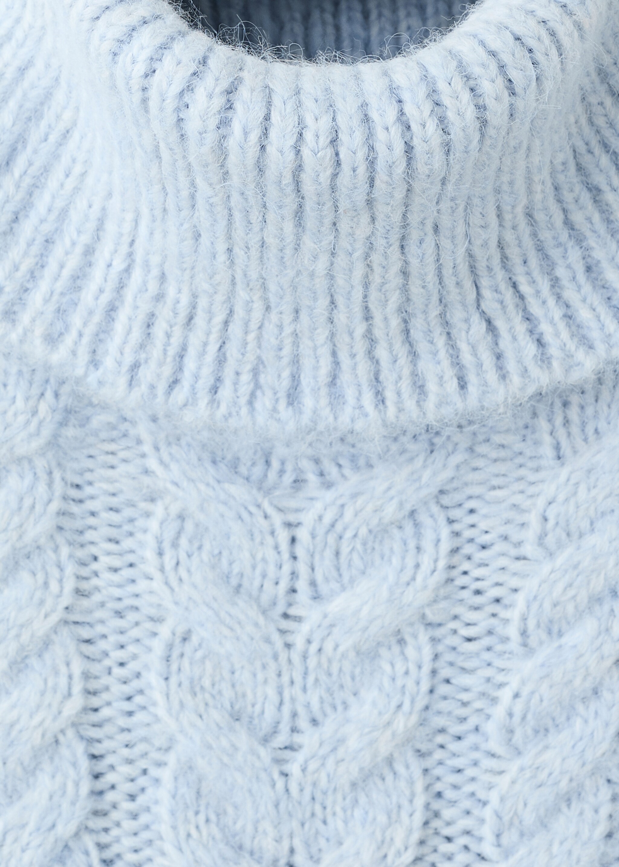Turtleneck knit sweater - Details of the article 8, Sky Blue. Ref: 17057897-00.