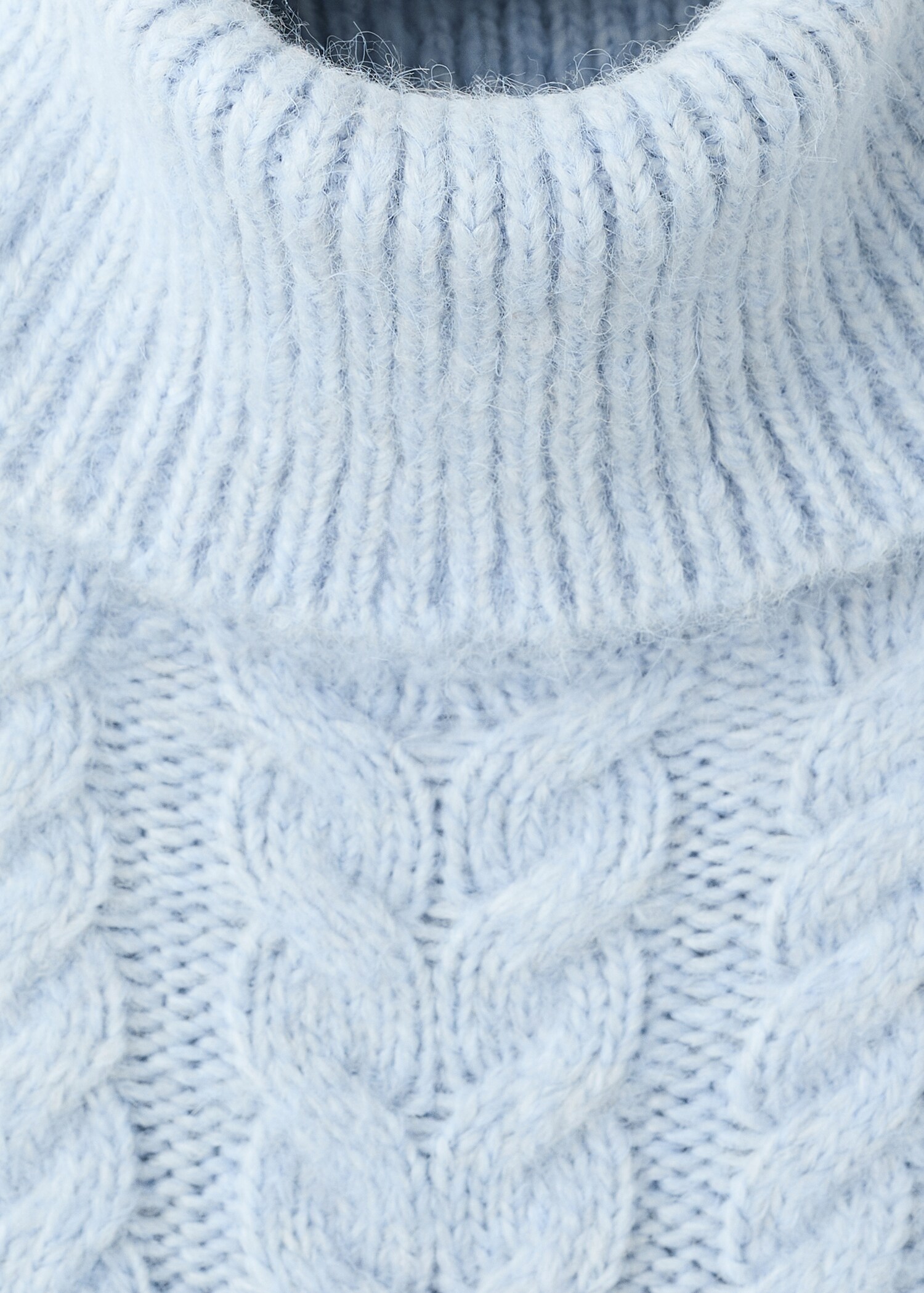 Turtleneck knit sweater - Details of the article 8