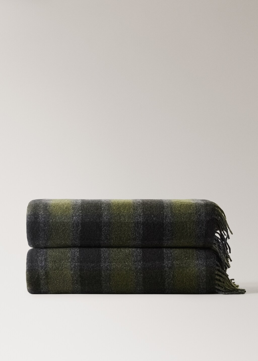 Wool check-print blanket