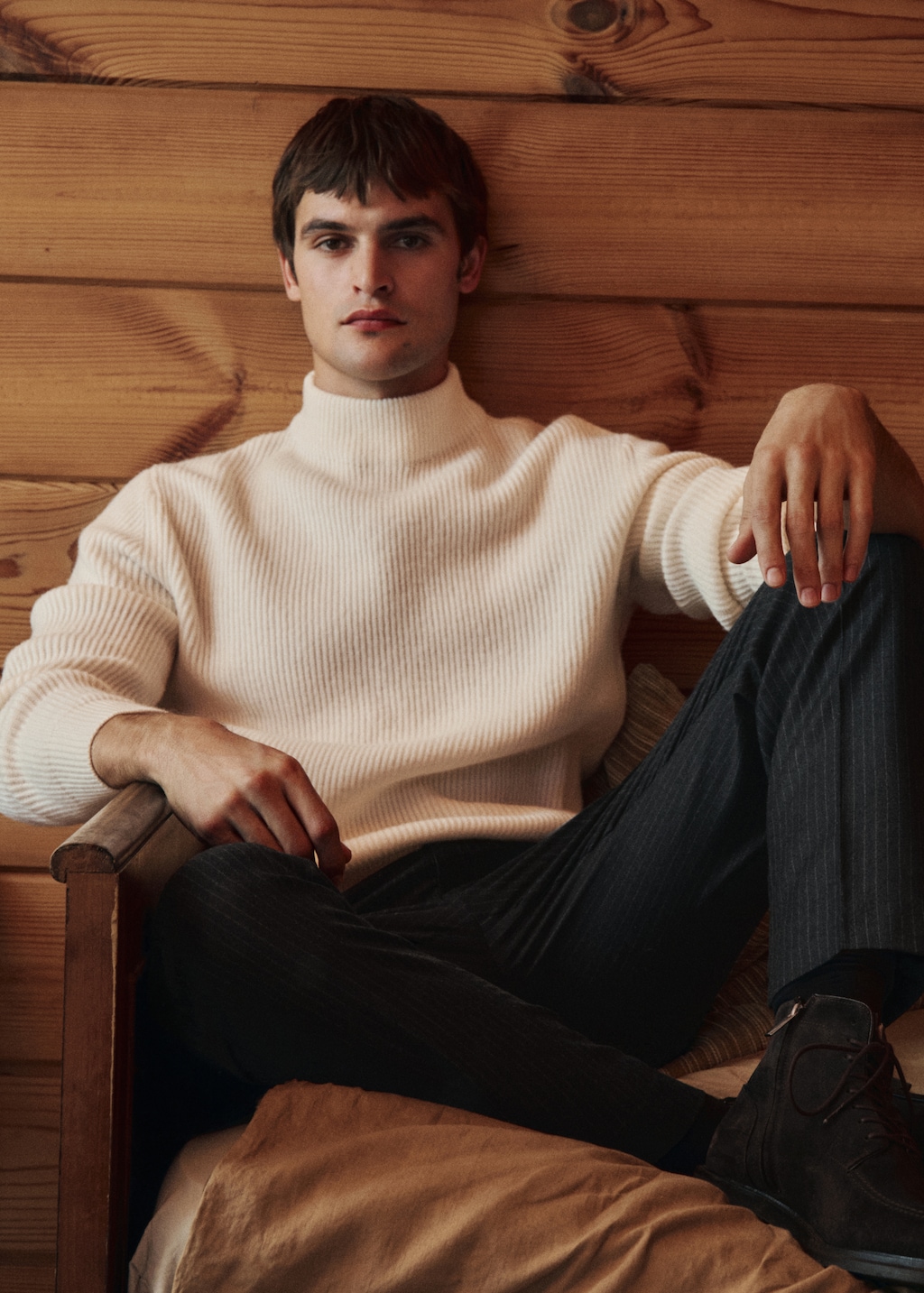 100% wool turtleneck sweater
