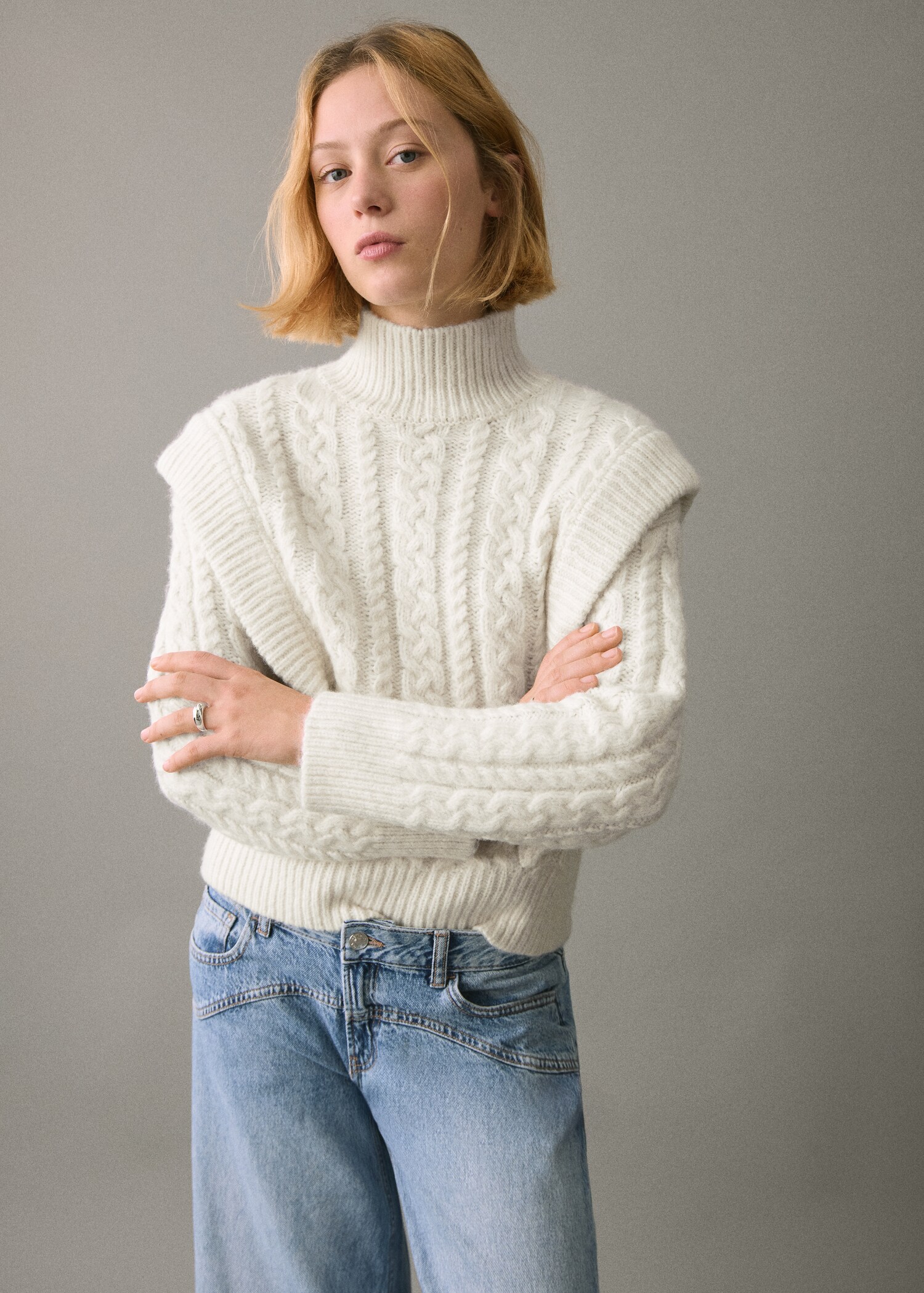 Knitted sweater with perkins neck - Medium plane