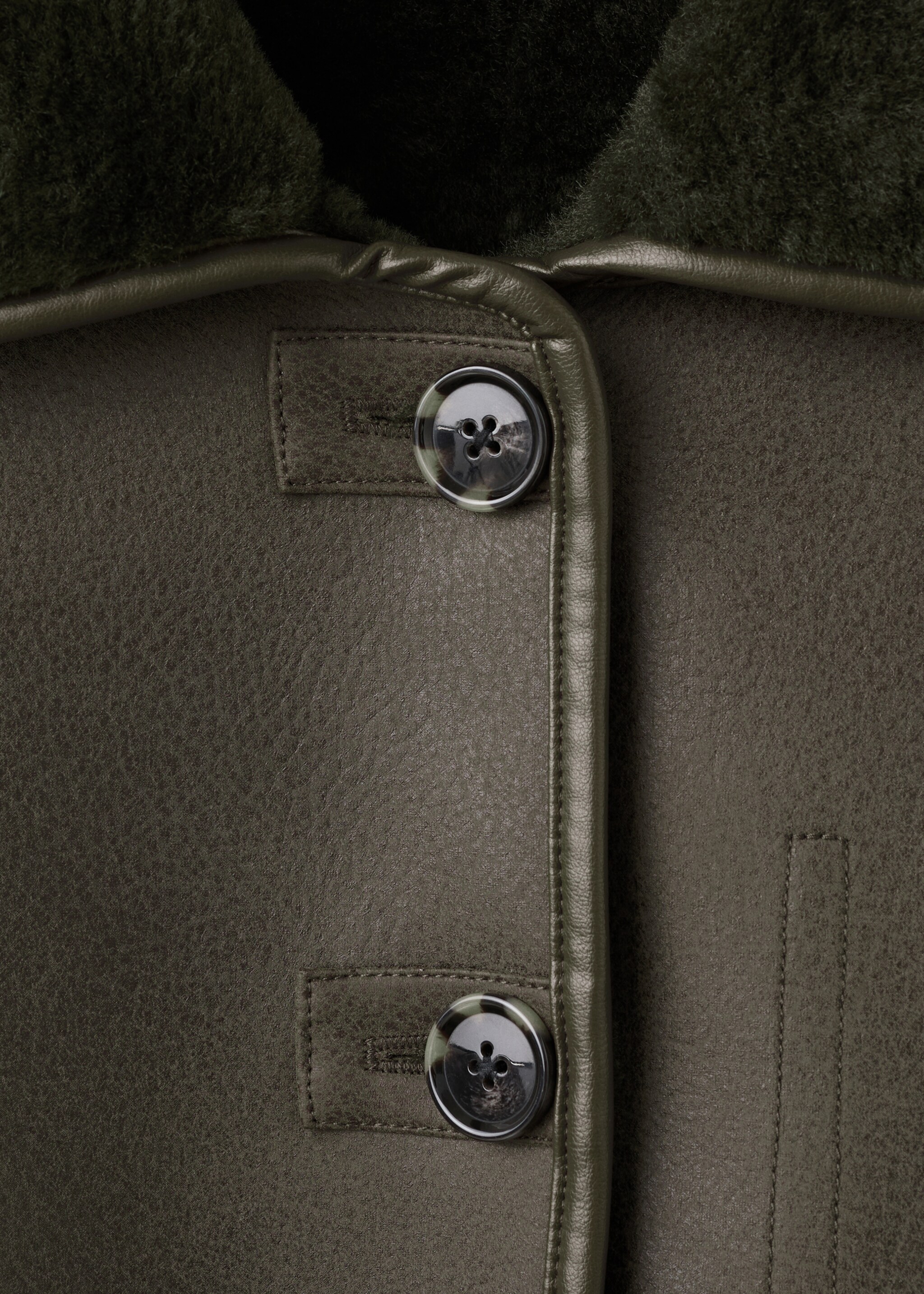 Faux-shearling leather-effect coat - Details of the article 8, Khaki. Ref: 17058281-00.