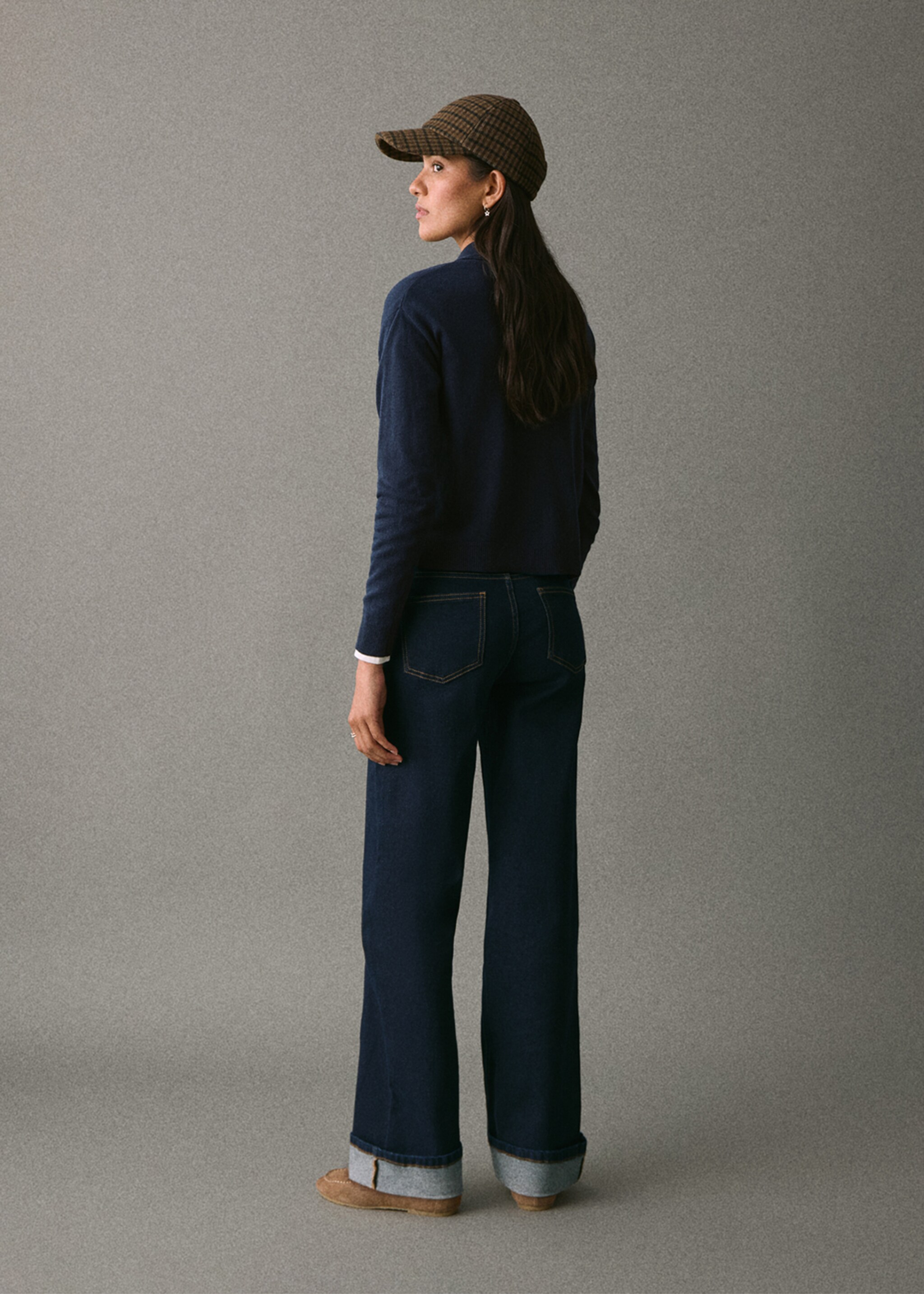 Straight jeans with turn-up - Details of the article 3, Open Blue. Ref: 17058283-00.