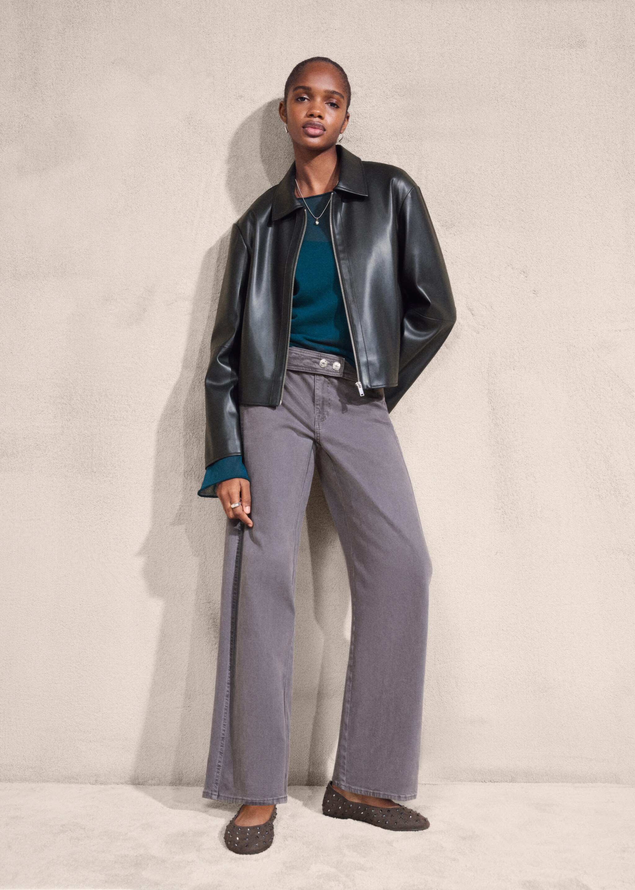 Faux-effect jacket - Details of the article 6, Black. Ref: 17058284-00.