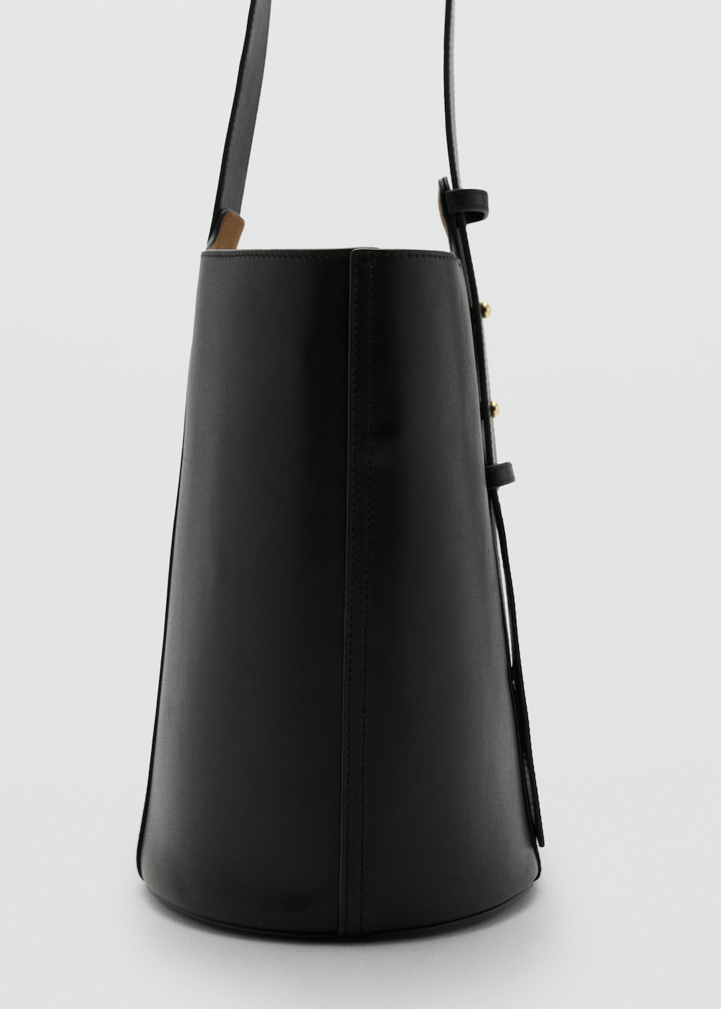 Leather bucket bag