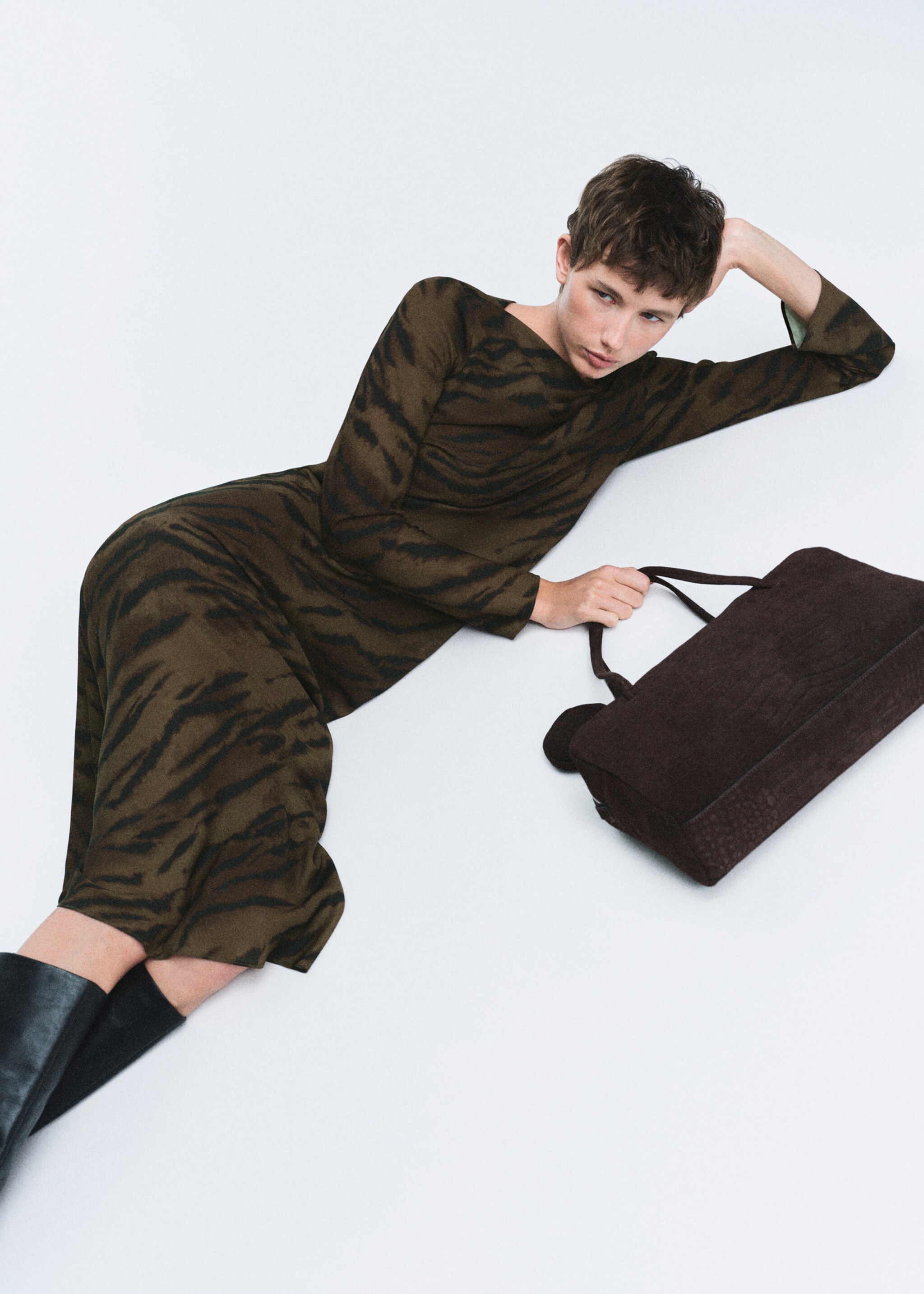Satin animal print dress - Details of the article 1, Brown. Ref: 17058292-00.