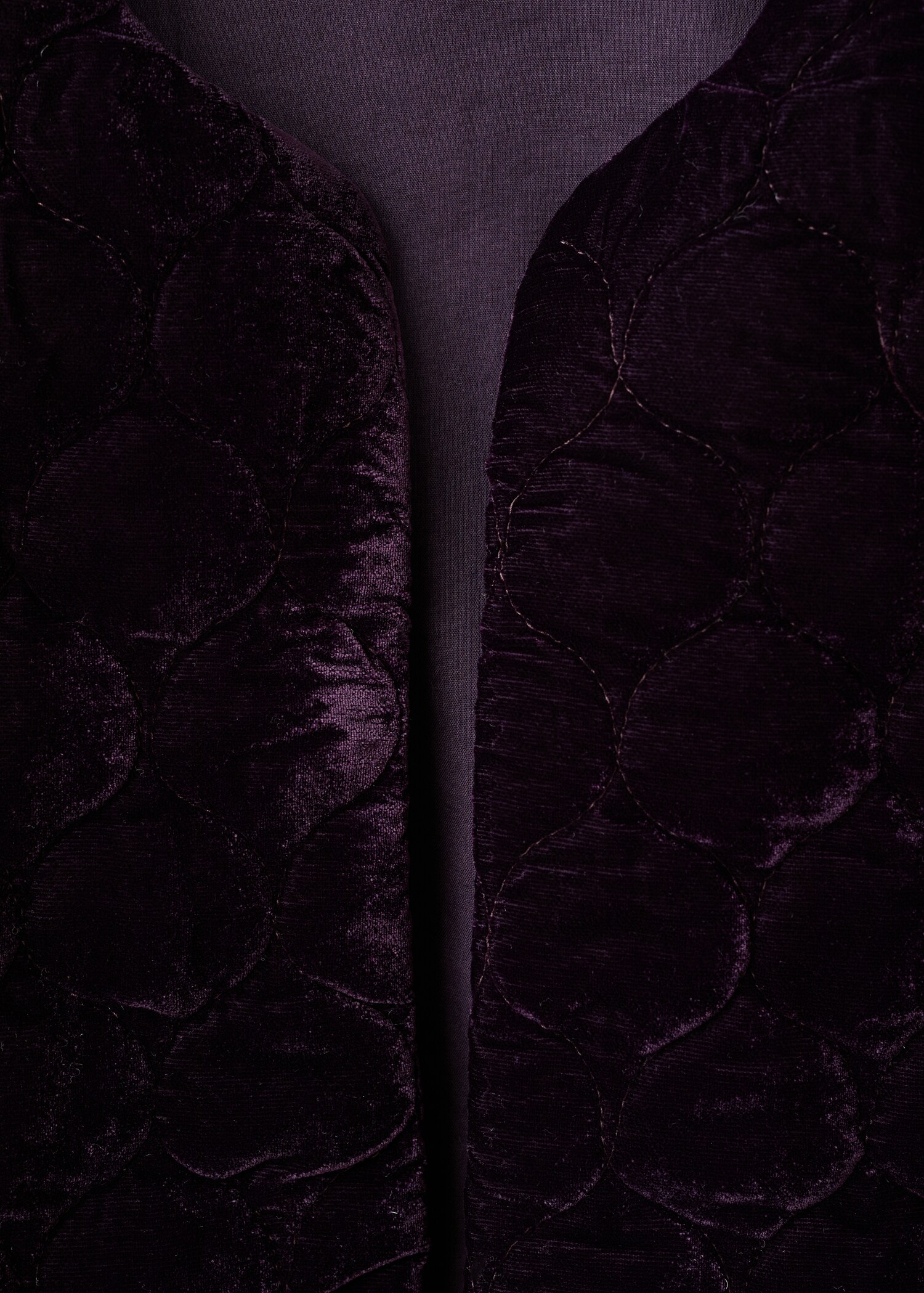 Velvet bomber jacket with stitching - Details of the article 8